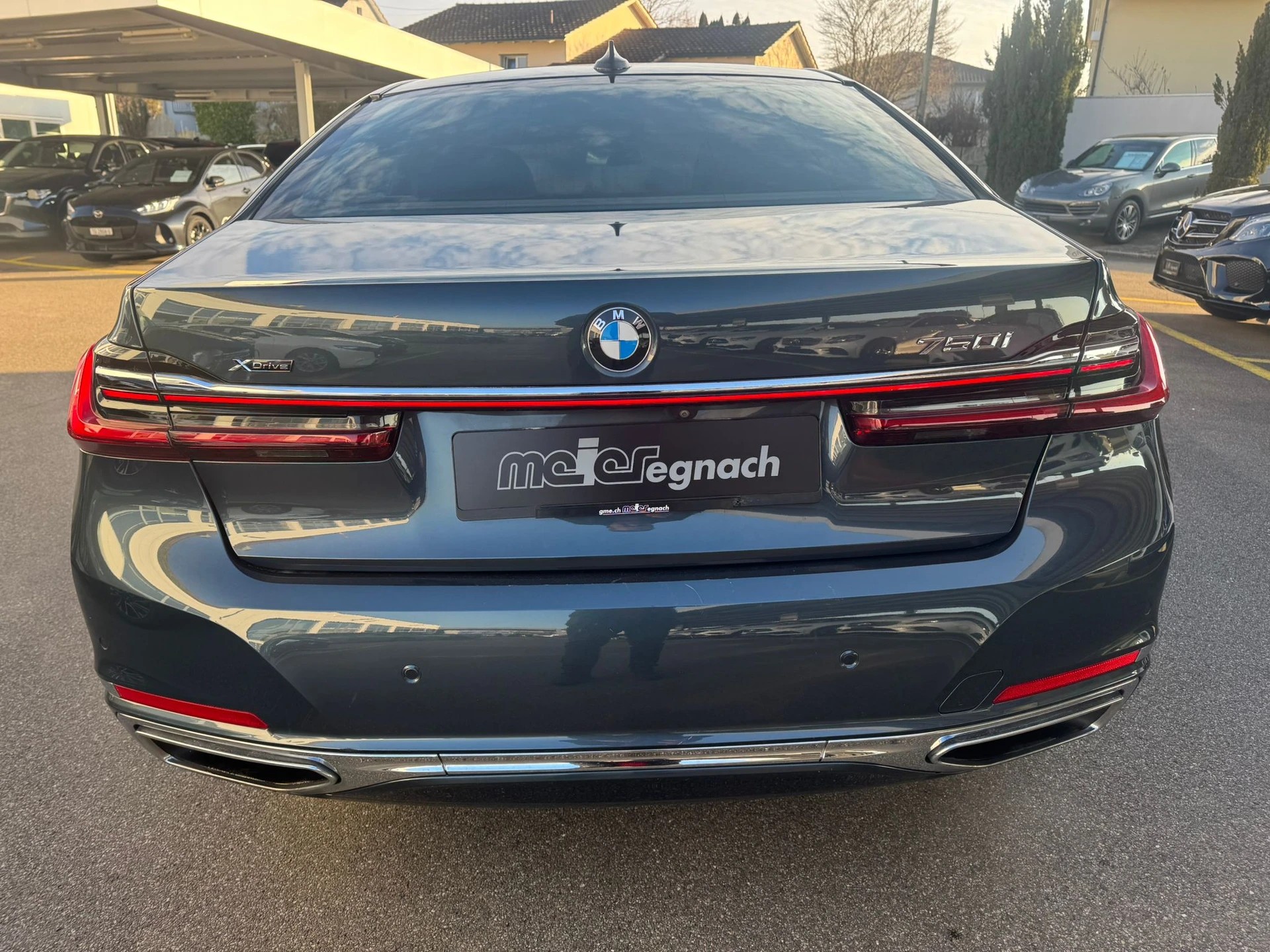 BMW 750i xDrive Steptronic-image-5