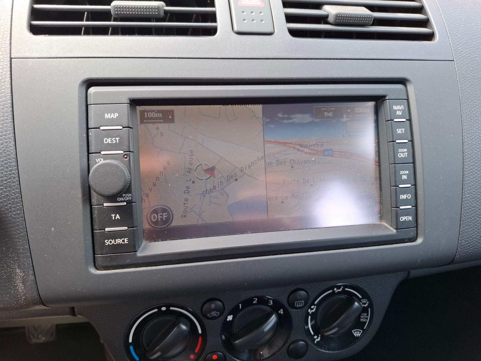 SUZUKI Swift 1.3i 16V GL Top 4x4 101 Edition-image-10
