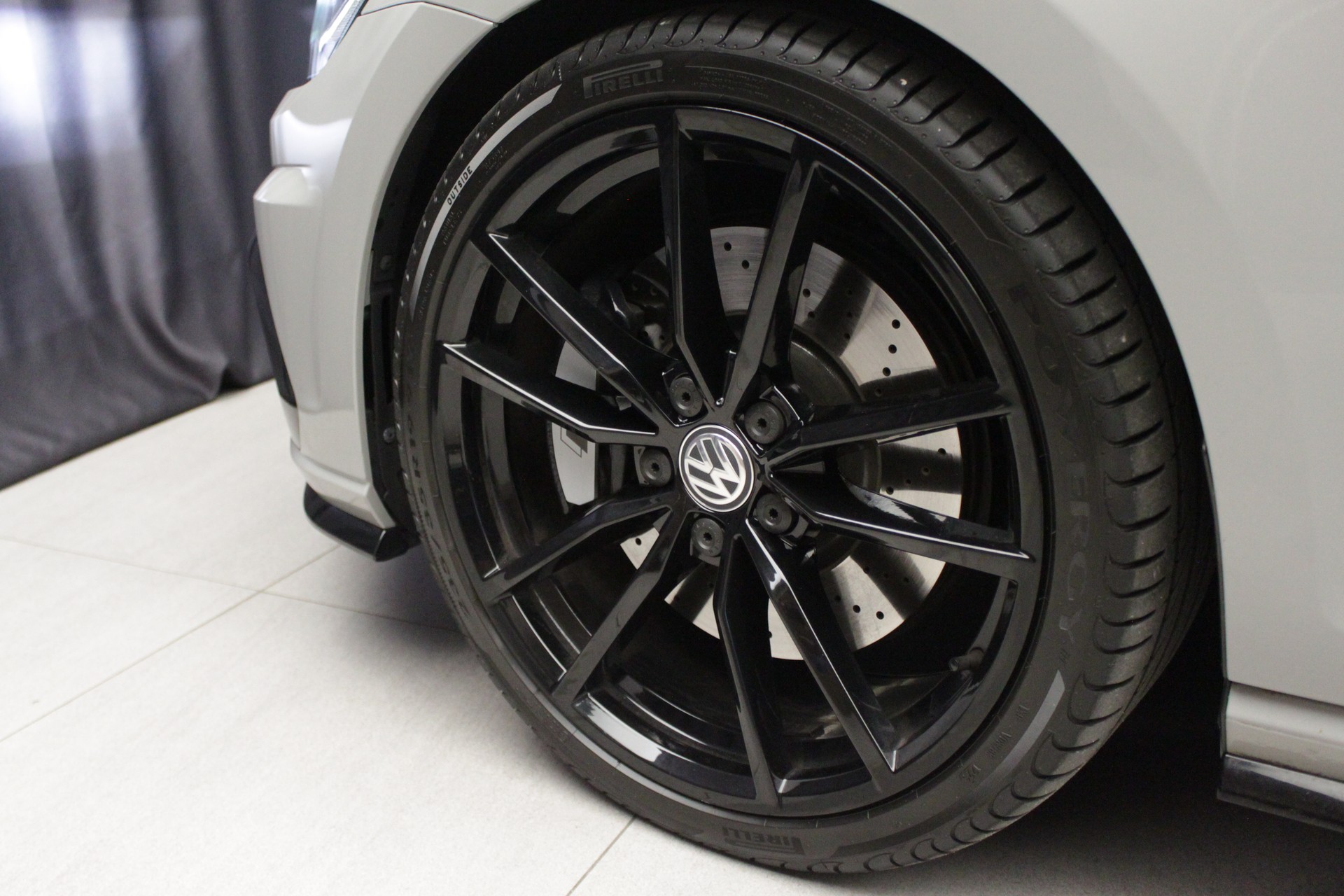 VW Golf 2.0 TSI R 4Motion DSG-image-20