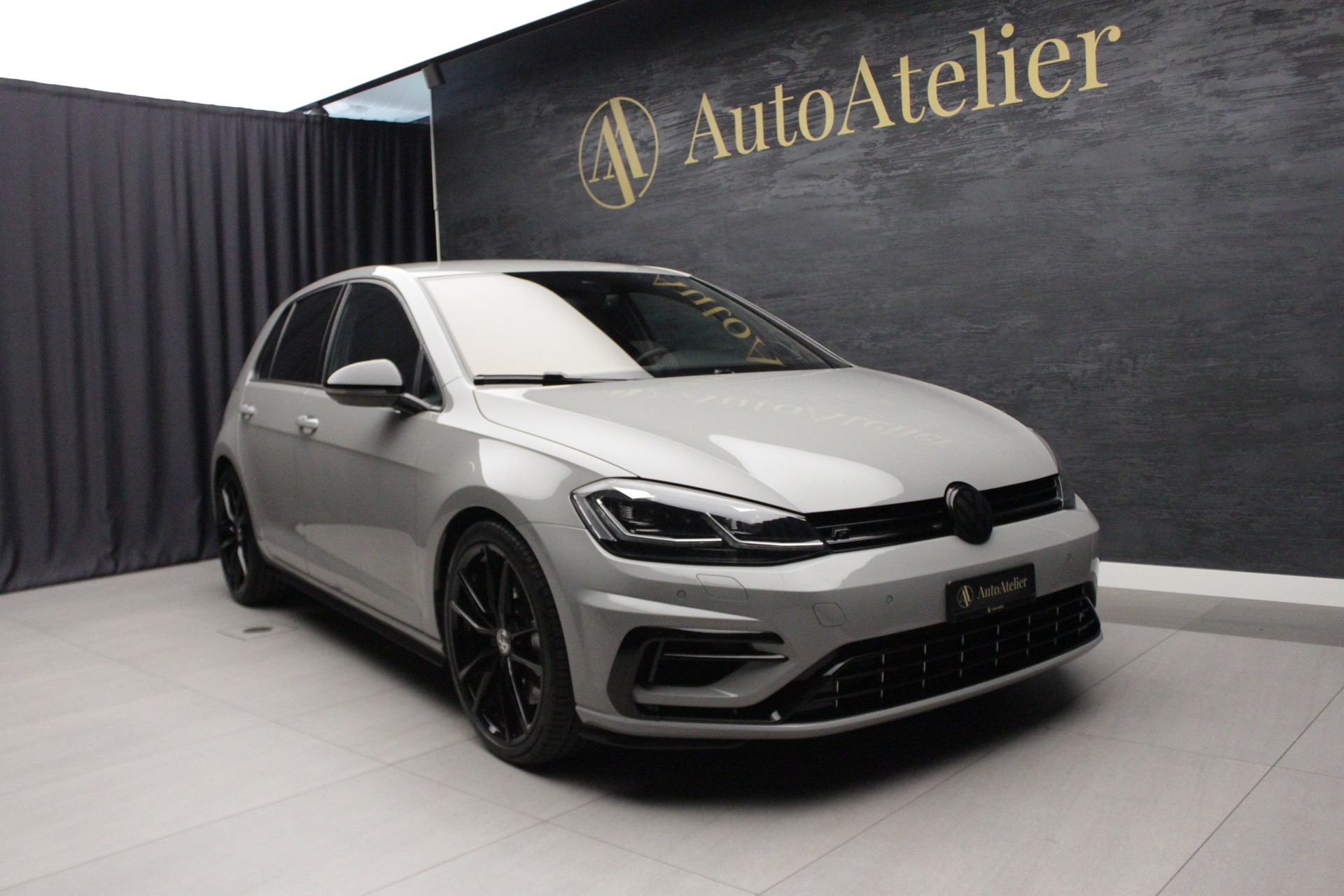 VW Golf 2.0 TSI R 4Motion DSG-image-0