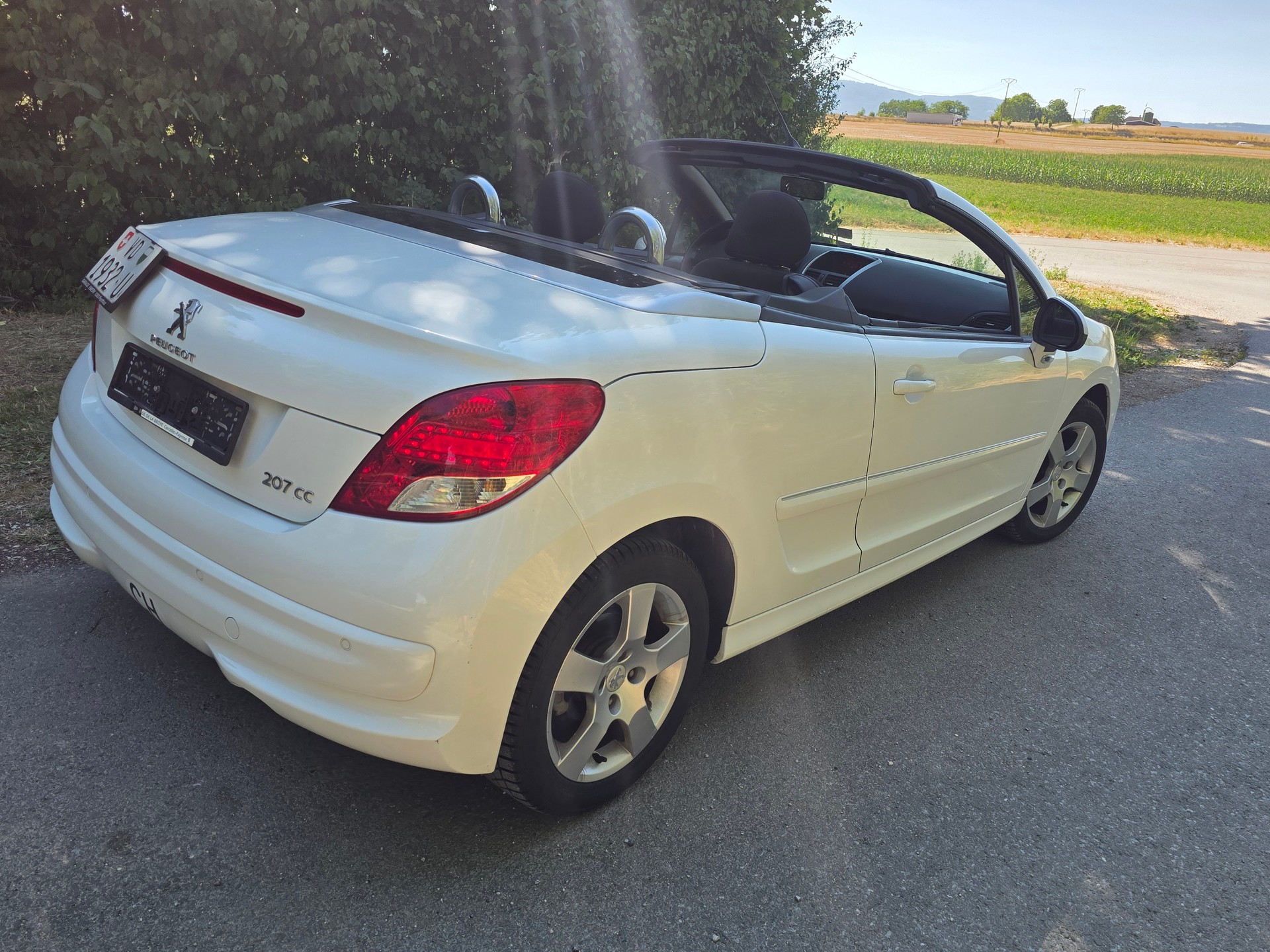 PEUGEOT 207 CC 1.6 16V Sport-image-3
