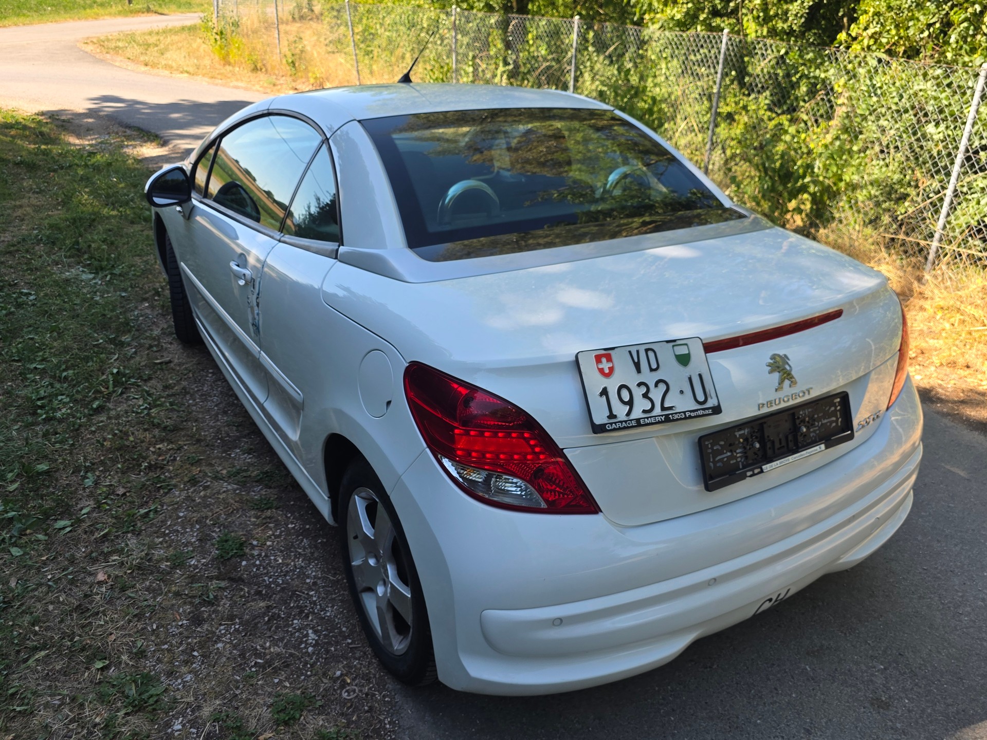 PEUGEOT 207 CC 1.6 16V Sport-image-9