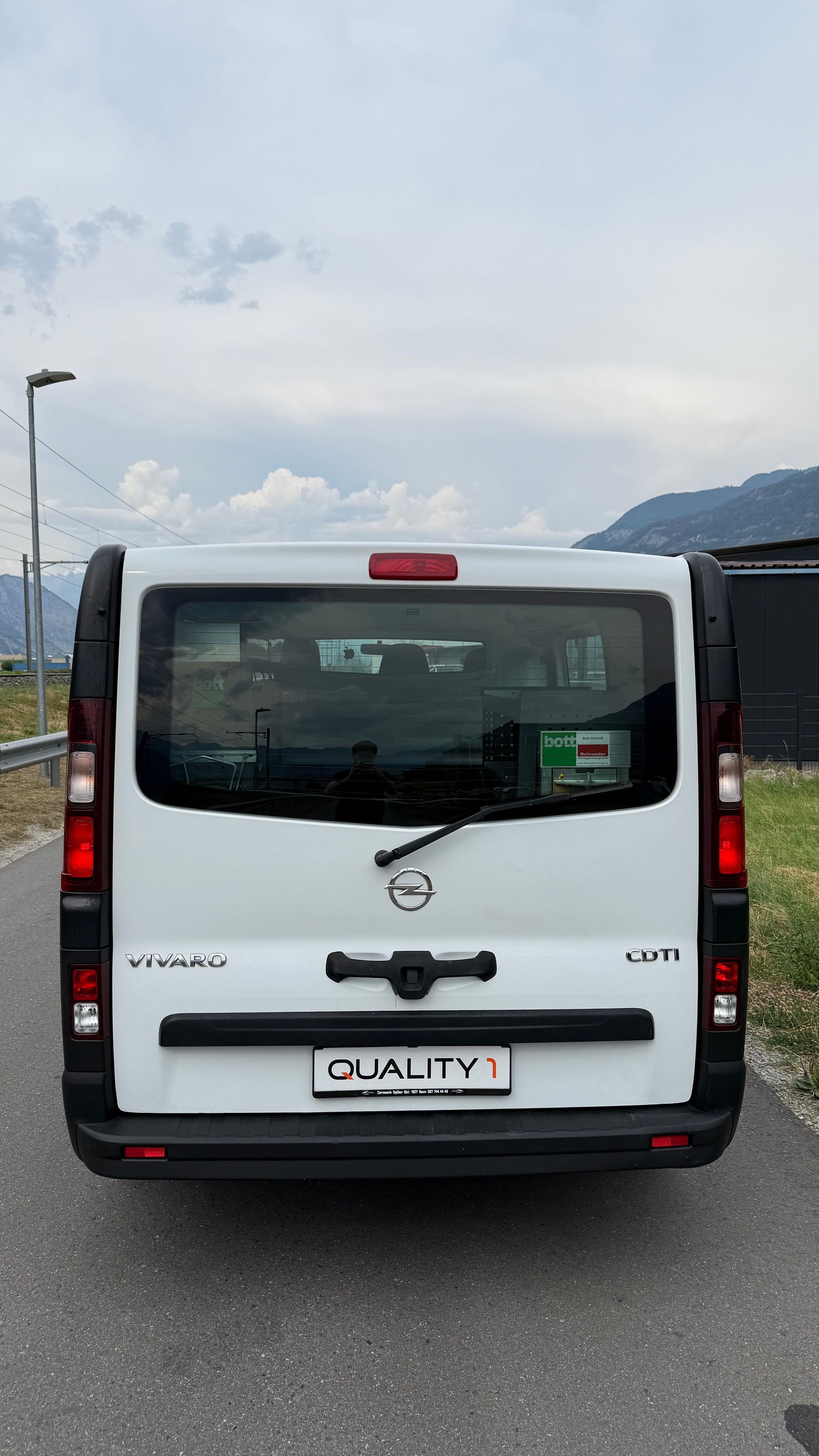 OPEL Vivaro 1.6 CDTI 2.9t L1H1-image-4