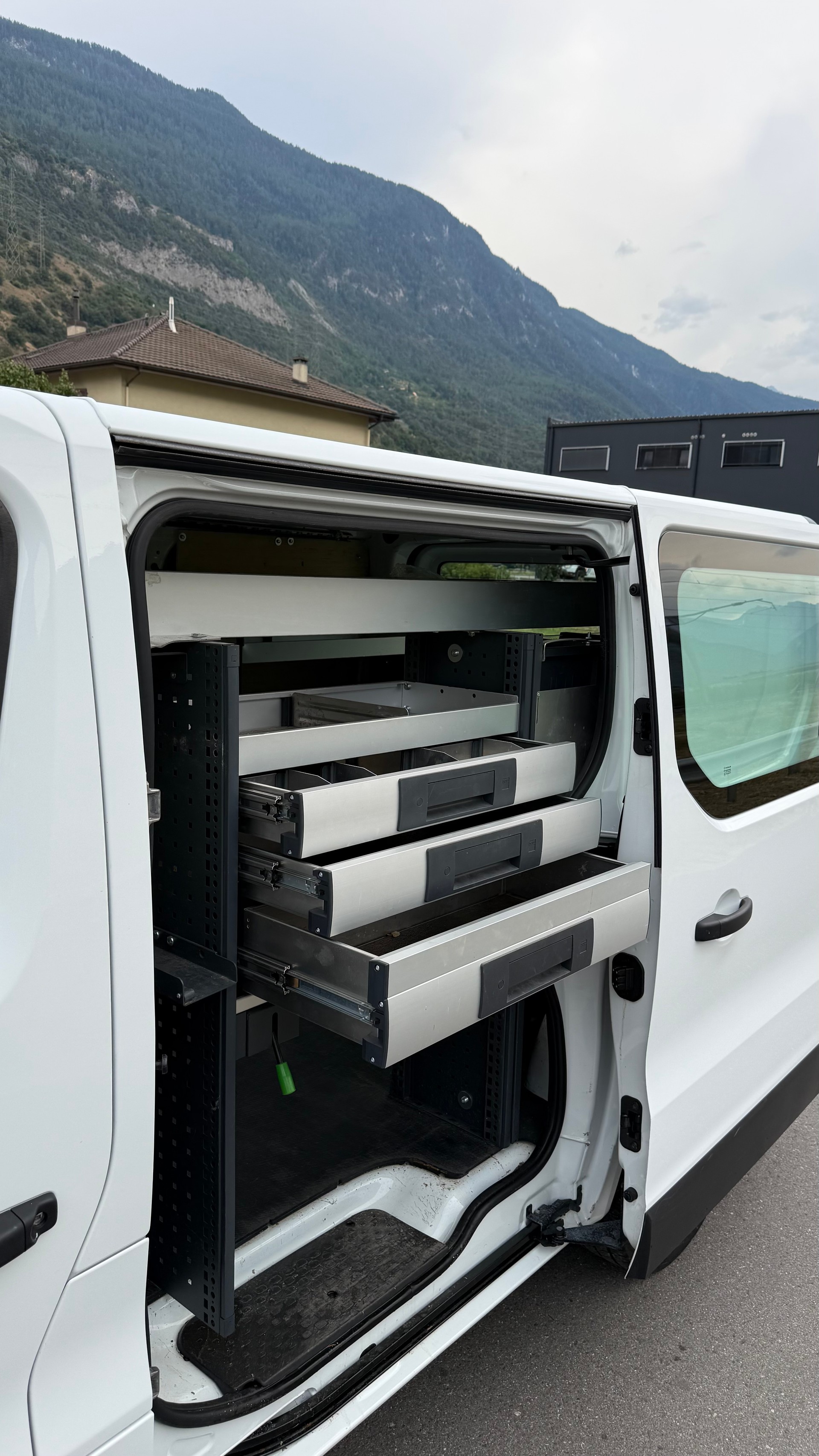 OPEL Vivaro 1.6 CDTI 2.9t L1H1-image-10