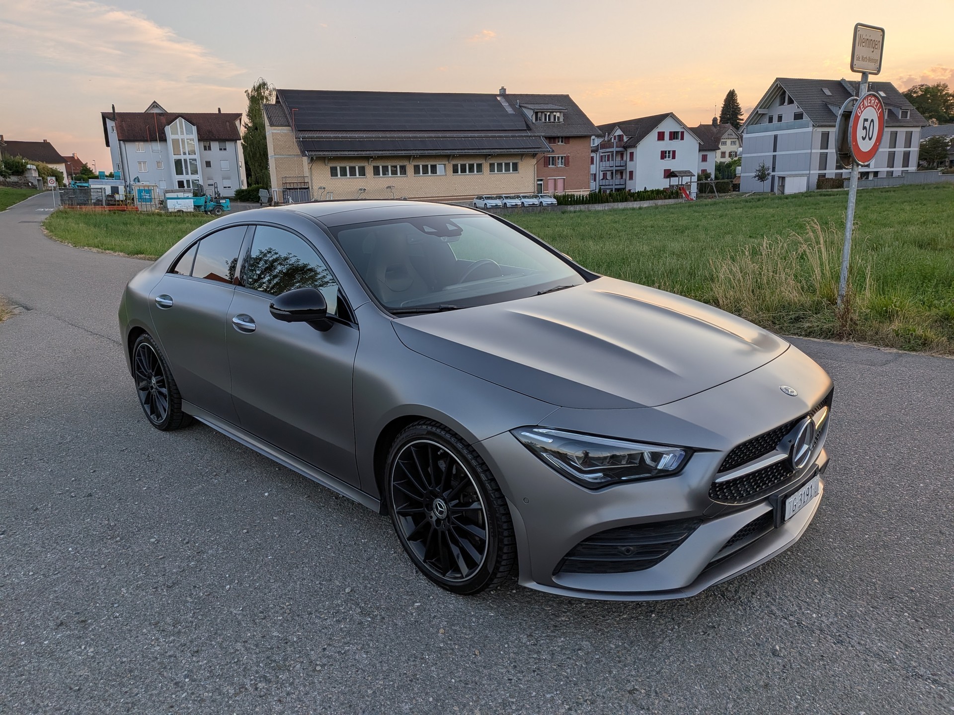 MERCEDES-BENZ CLA 200 AMG Line 7G-DCT-image-1