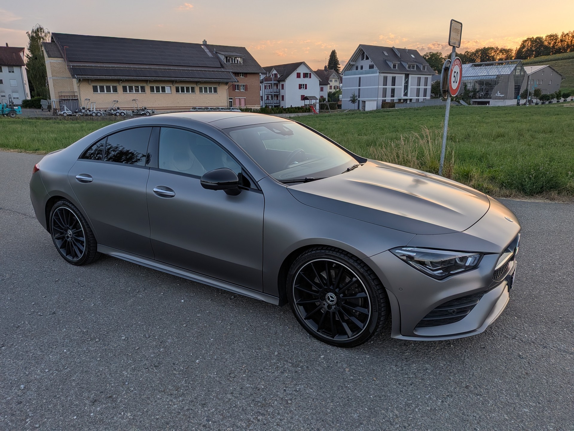 MERCEDES-BENZ CLA 200 AMG Line 7G-DCT-image-7