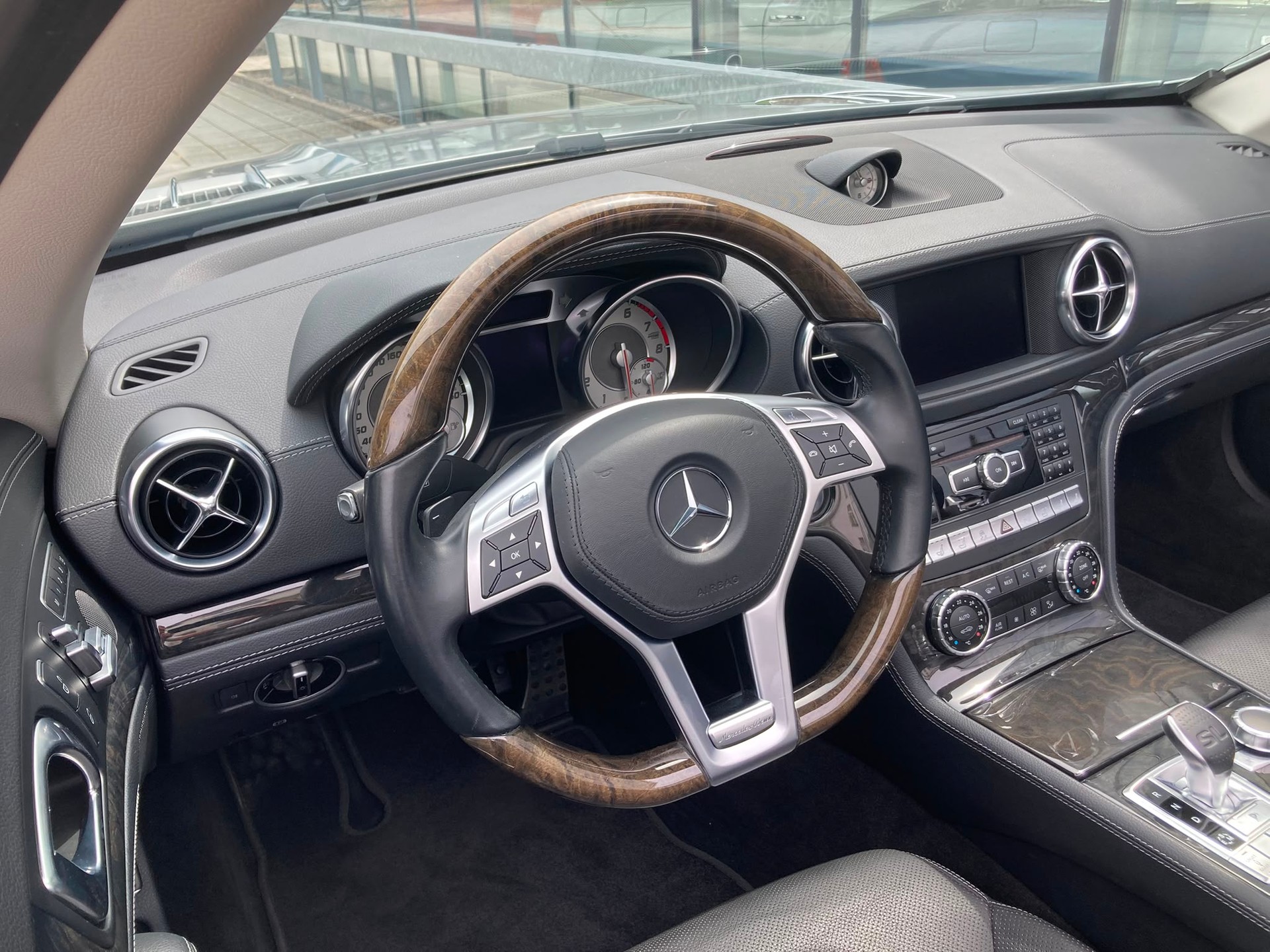 MERCEDES-BENZ SL 350 7G-Tronic-image-7