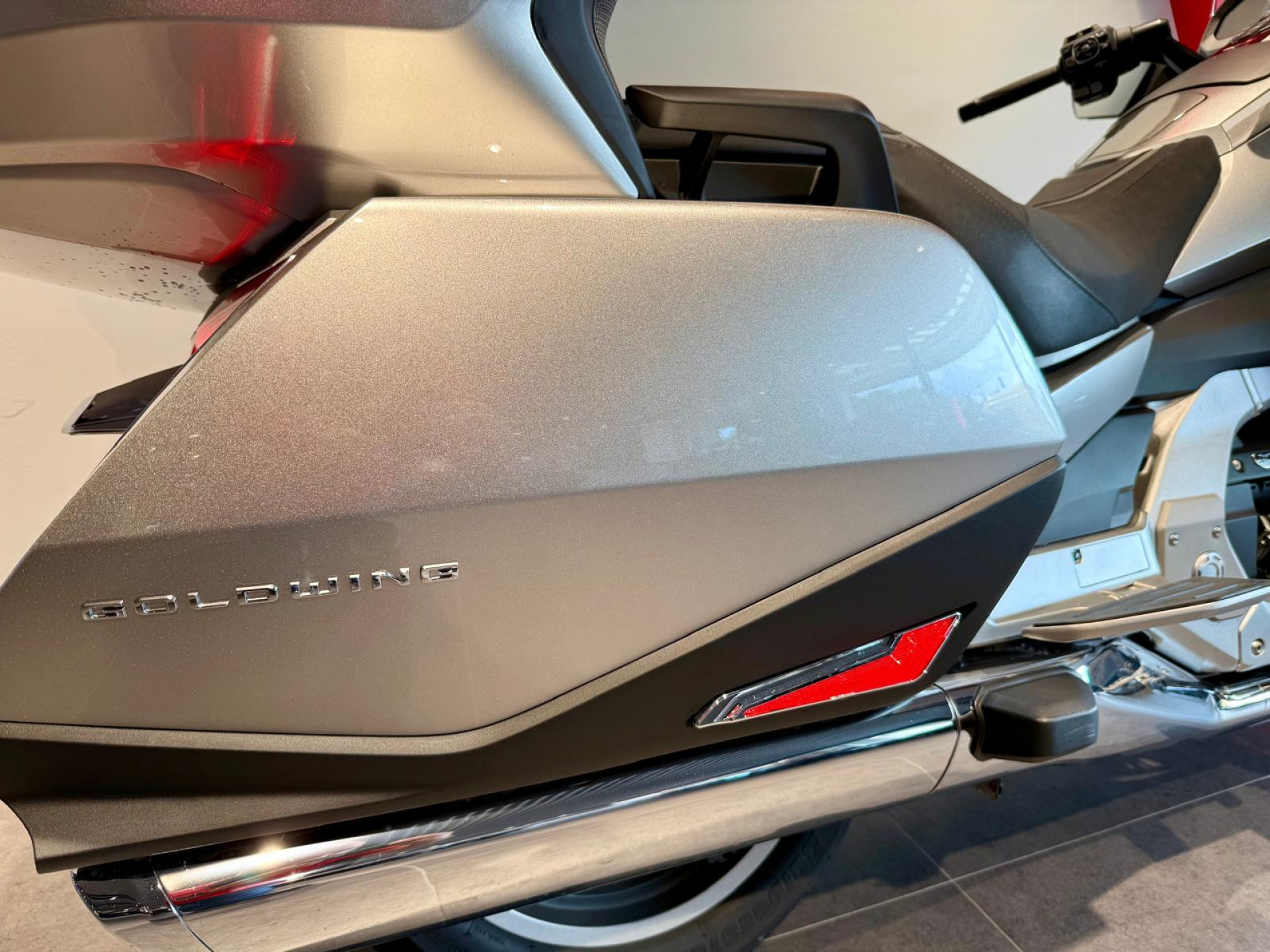 HONDA GL 1800 Gold Wing Tour DCT-image-5