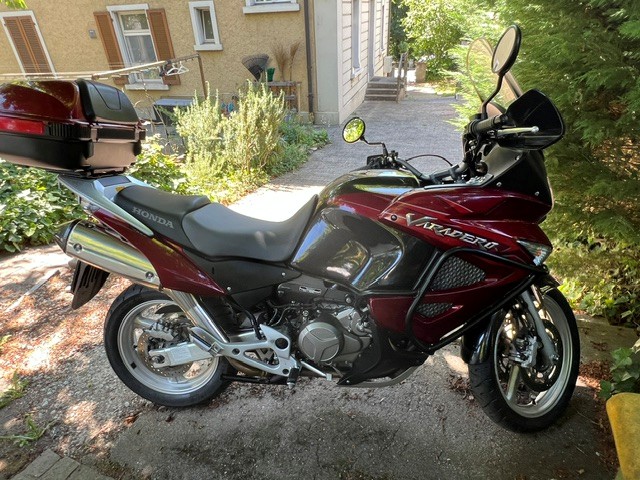 HONDA XL 1000 V Varadero ABS-image-1