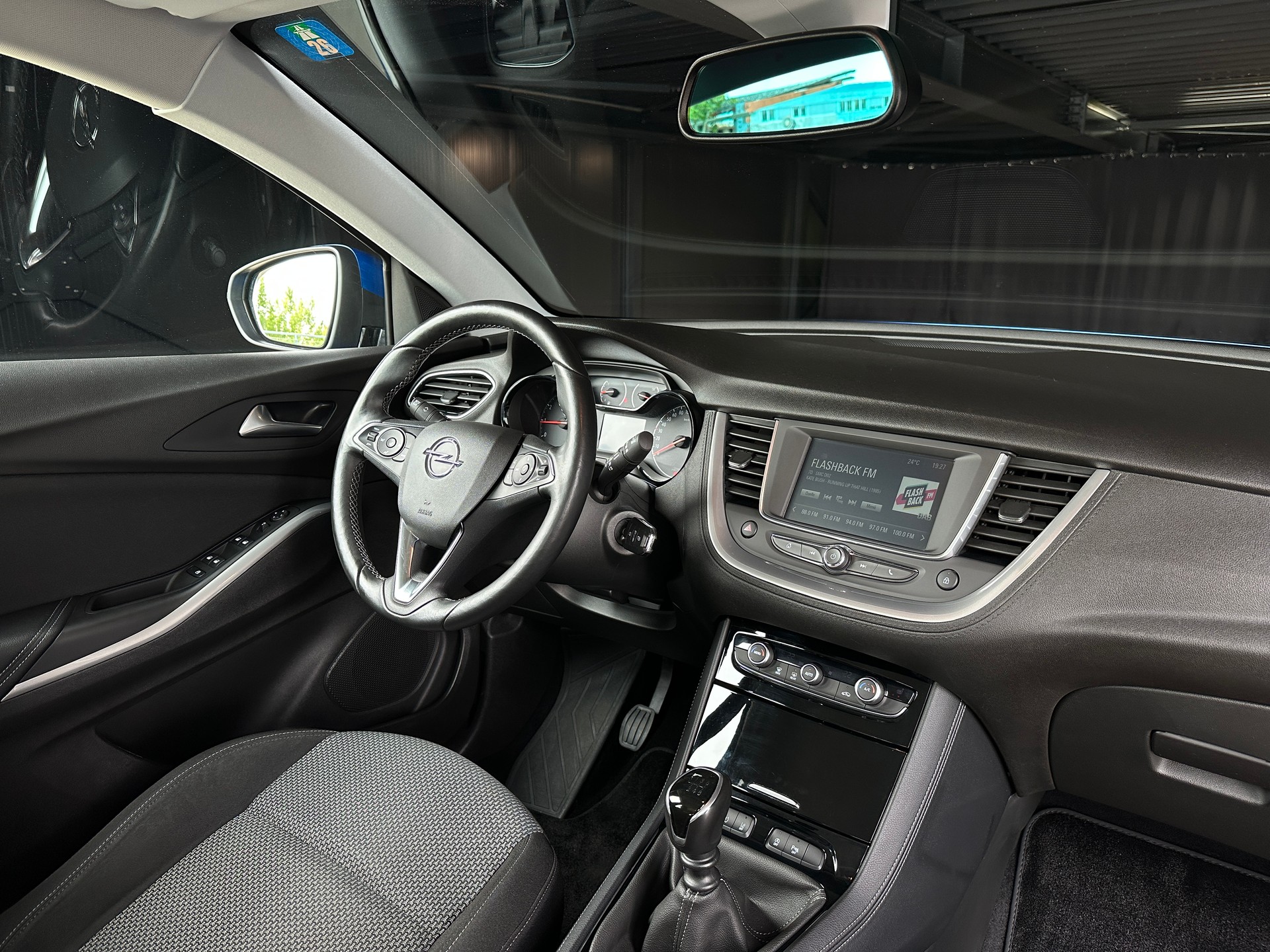 OPEL Grandland X 1.2i TP Excellence-image-12