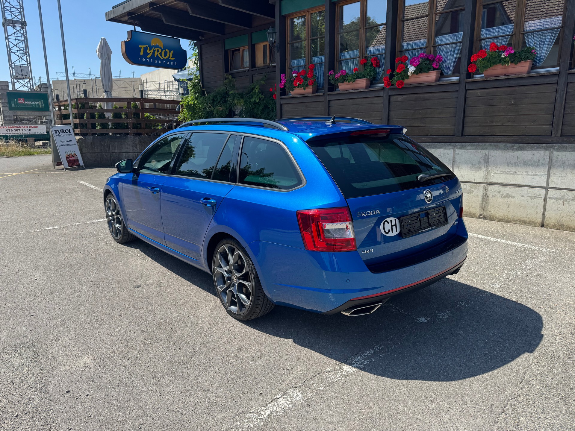 SKODA Octavia Combi 2.0 TDI RS 4x4 DSG-image-3