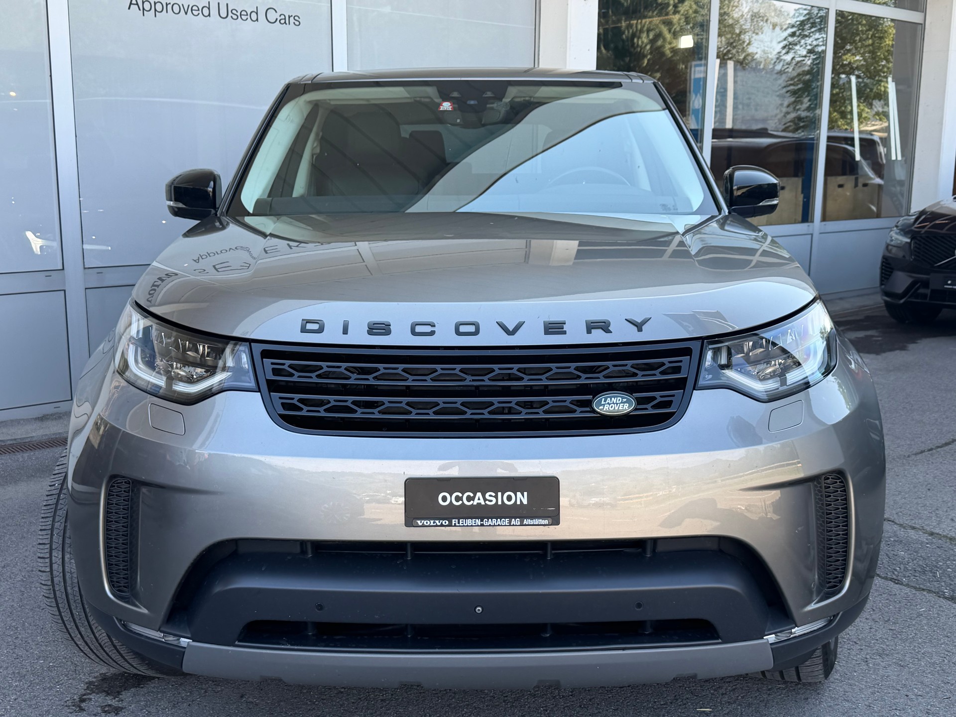 LAND ROVER Discovery 3.0 SDV6 HSE Automatic-image-24
