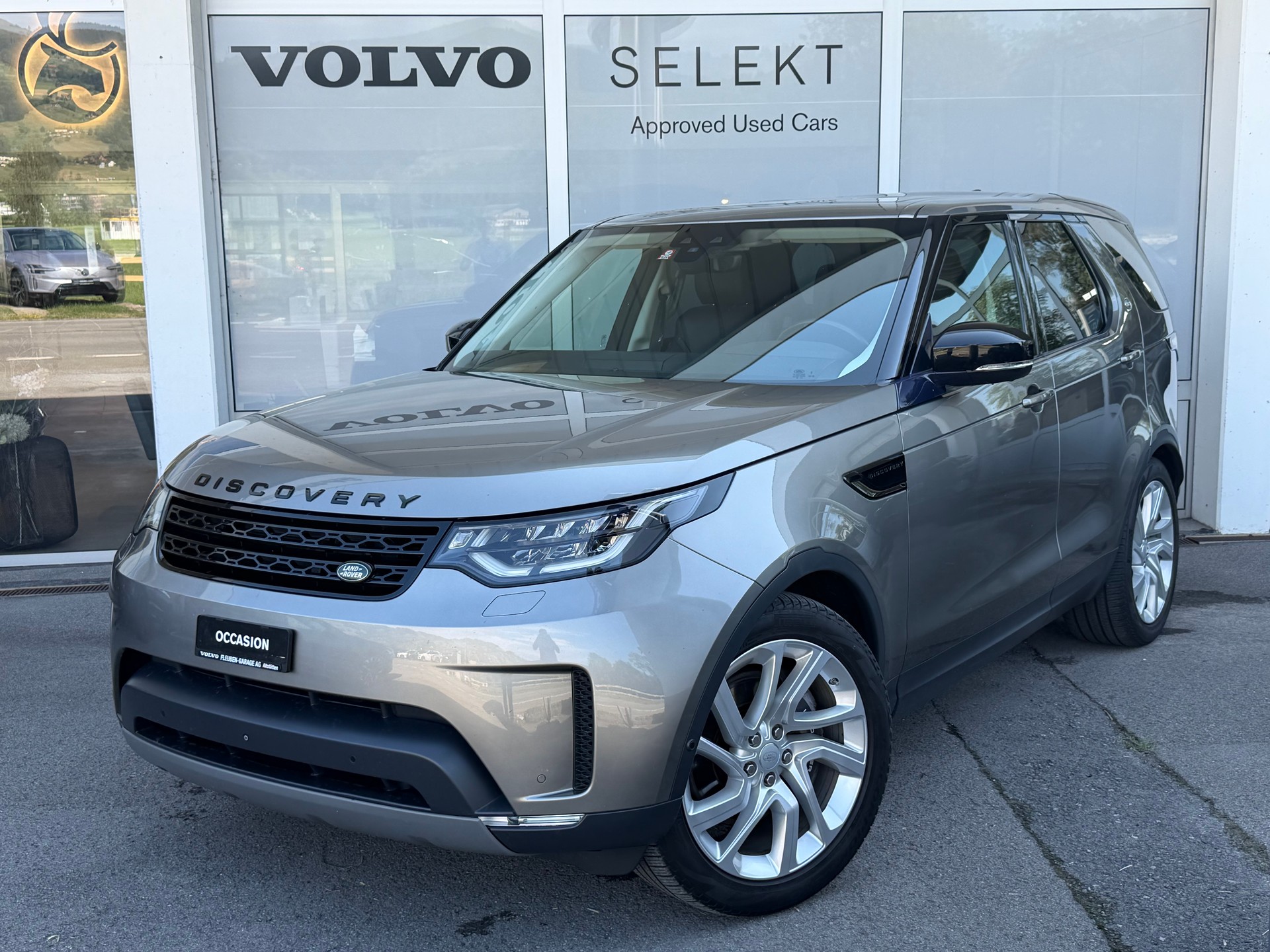 LAND ROVER Discovery 3.0 SDV6 HSE Automatic-image-0