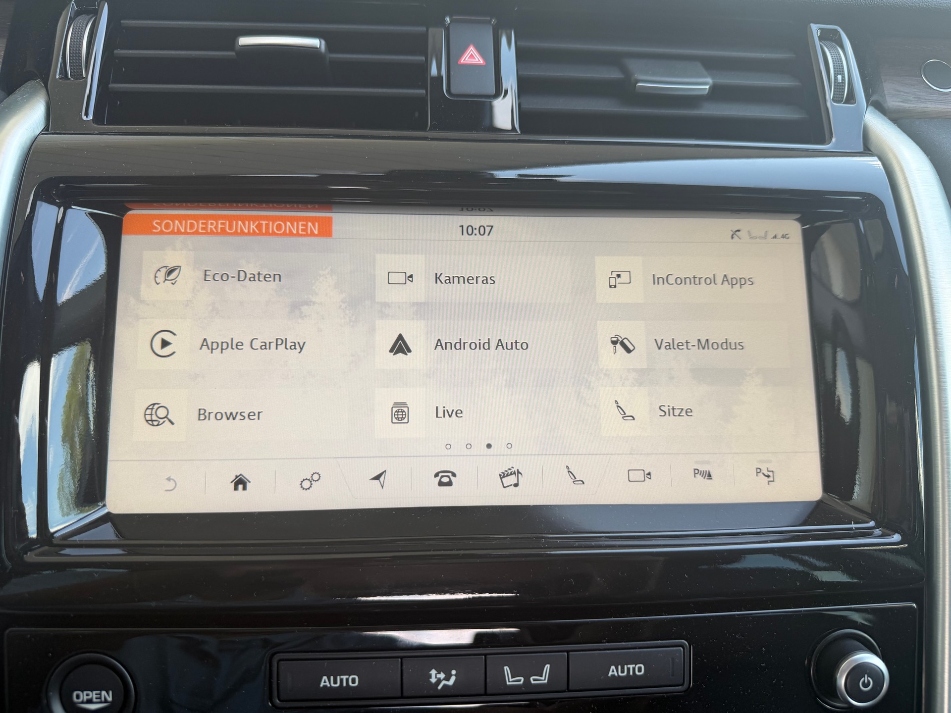 LAND ROVER Discovery 3.0 SDV6 HSE Automatic-image-15