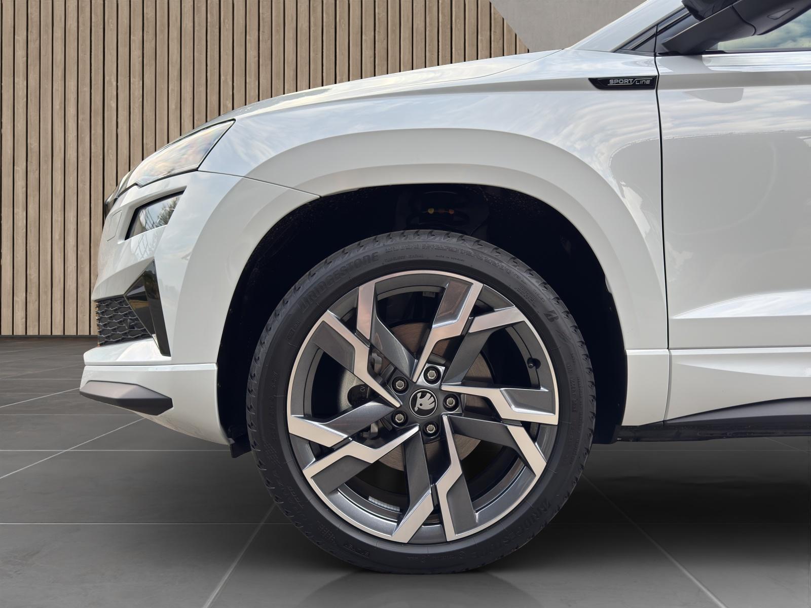 SKODA Karoq SportLine 2.0 TSI 4x4-image-8