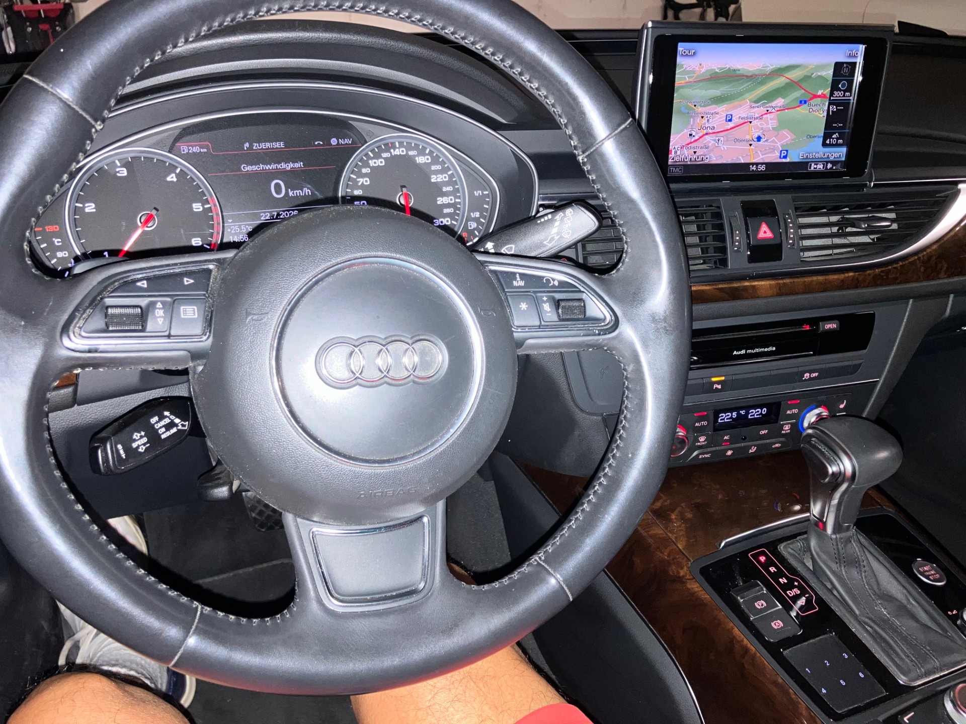 AUDI A6 Avant 3.0 TDI V6 quattro S-Tronic-image-3