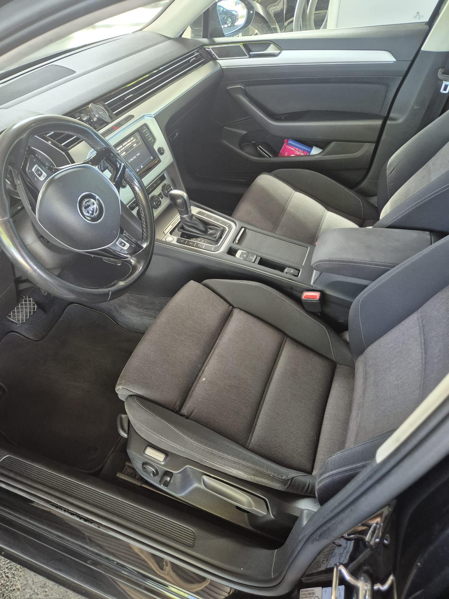 VW 2.0 TDI 190 SCR Comfl.DSG 4m-image-3