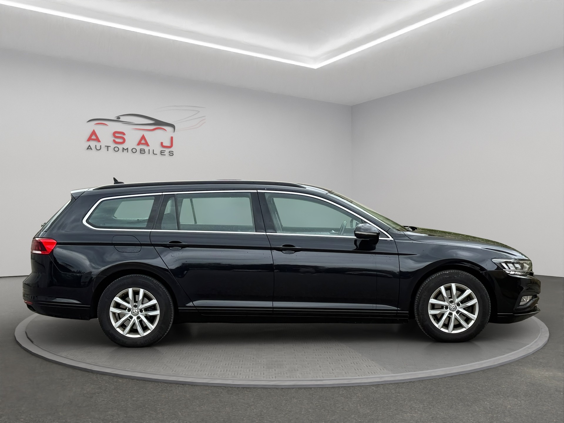 VW Passat 2.0 TDI BMT Business DSG-image-3