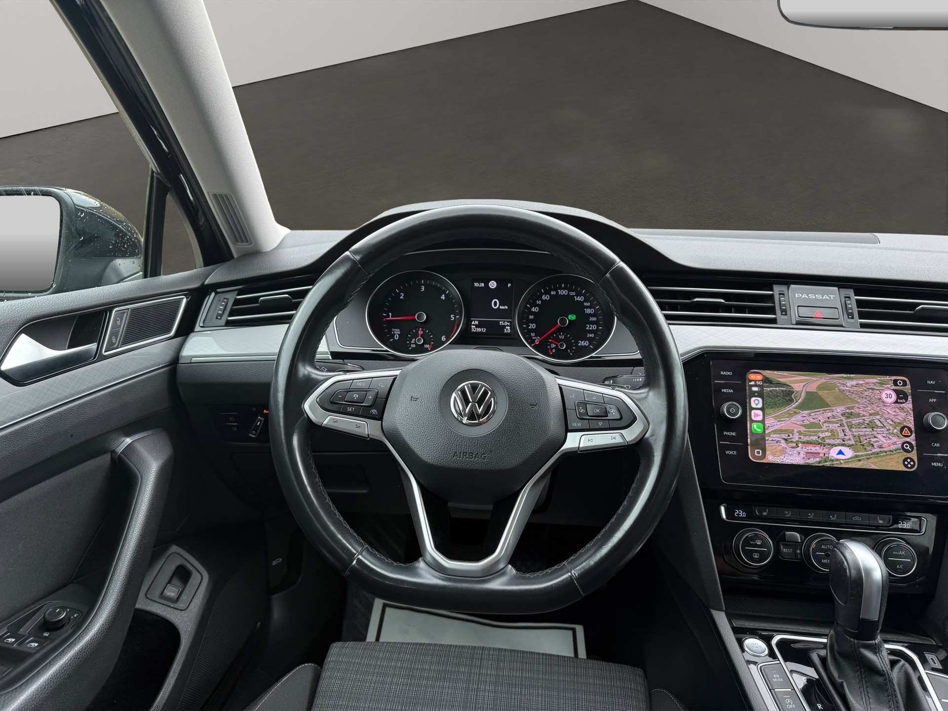 VW Passat 2.0 TDI BMT Business DSG-image-9