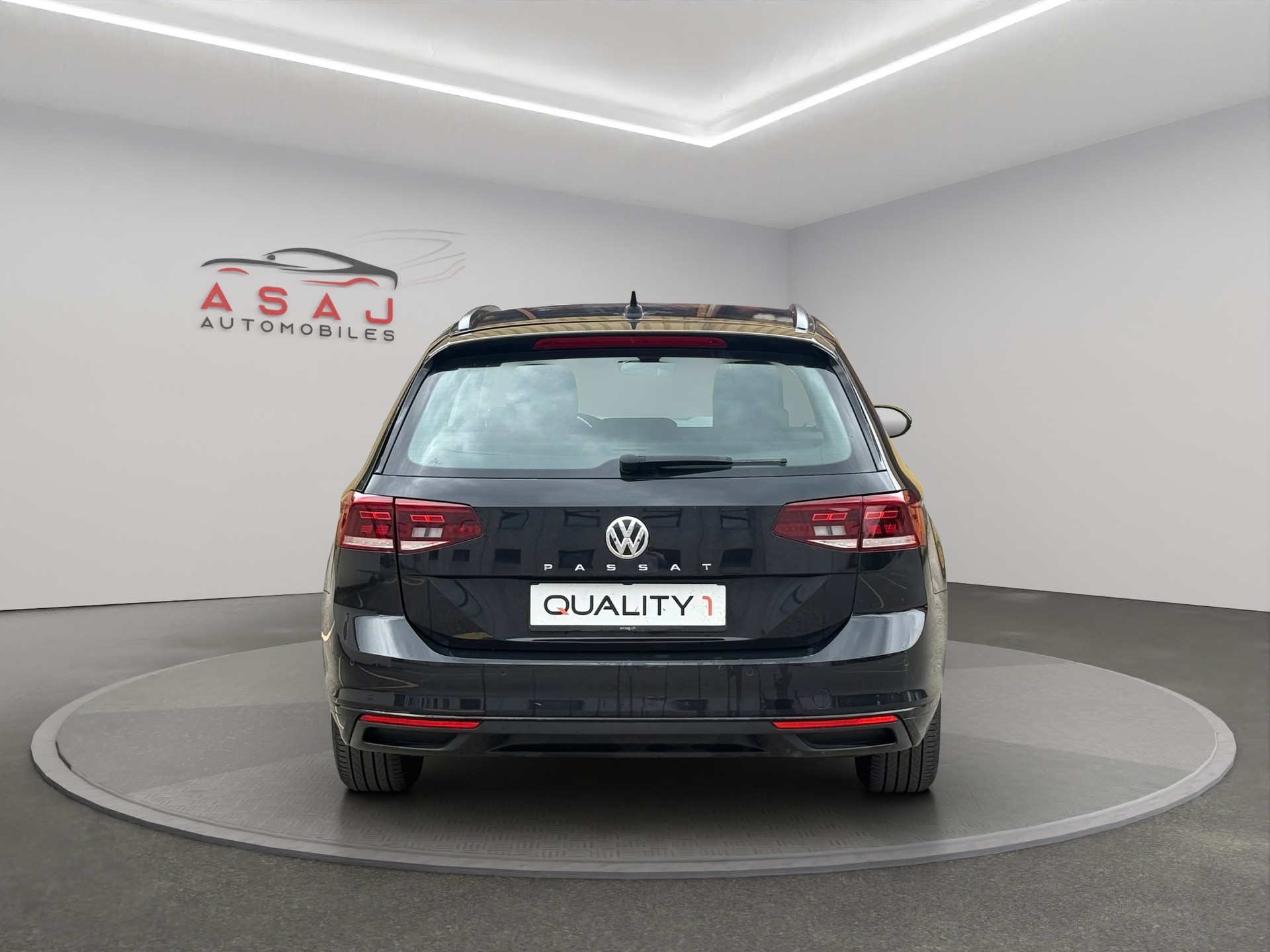 VW Passat 2.0 TDI BMT Business DSG-image-5