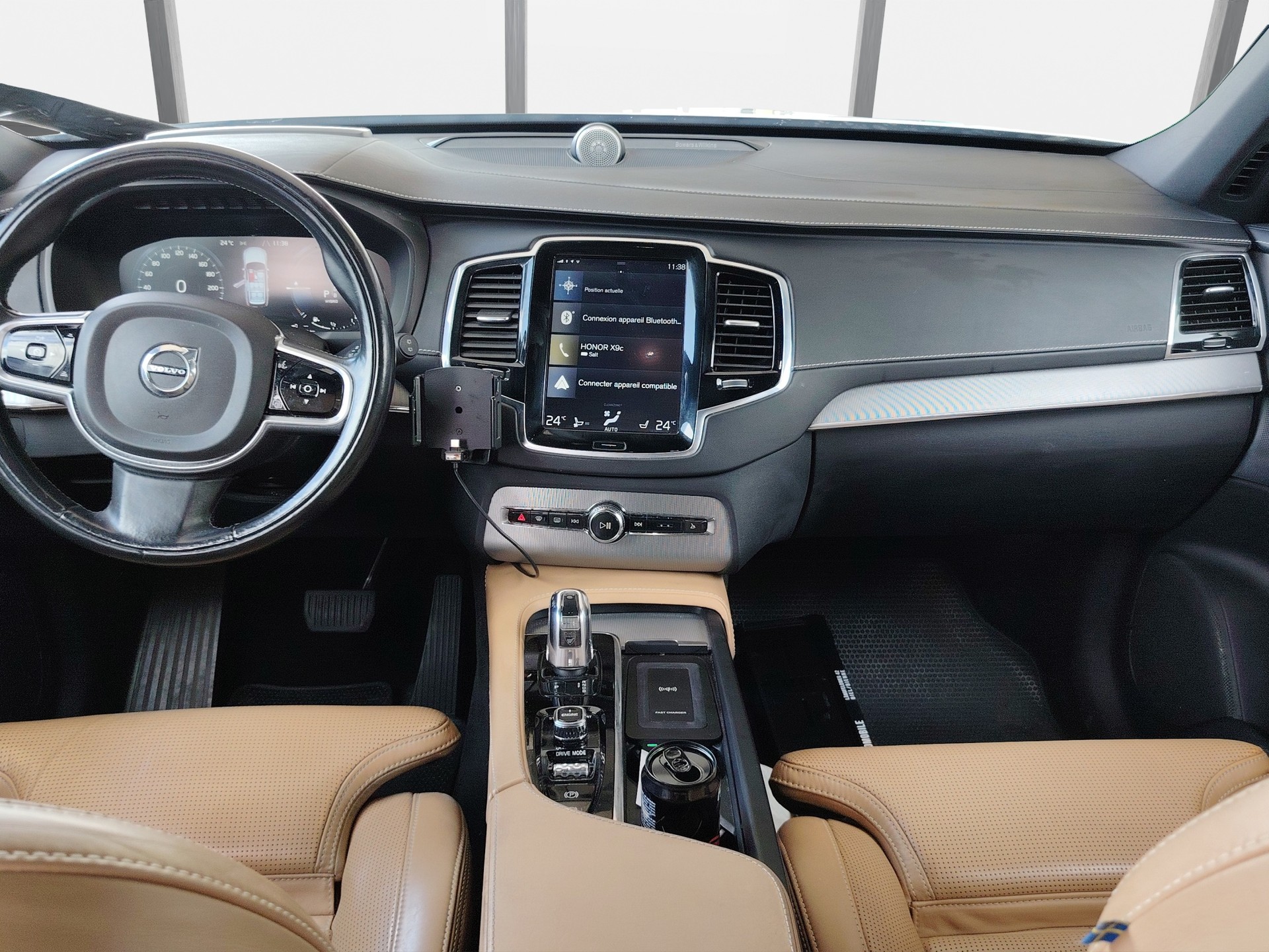 VOLVO XC90 T8 AWD Momentum Geartronic Twin Engine-image-11