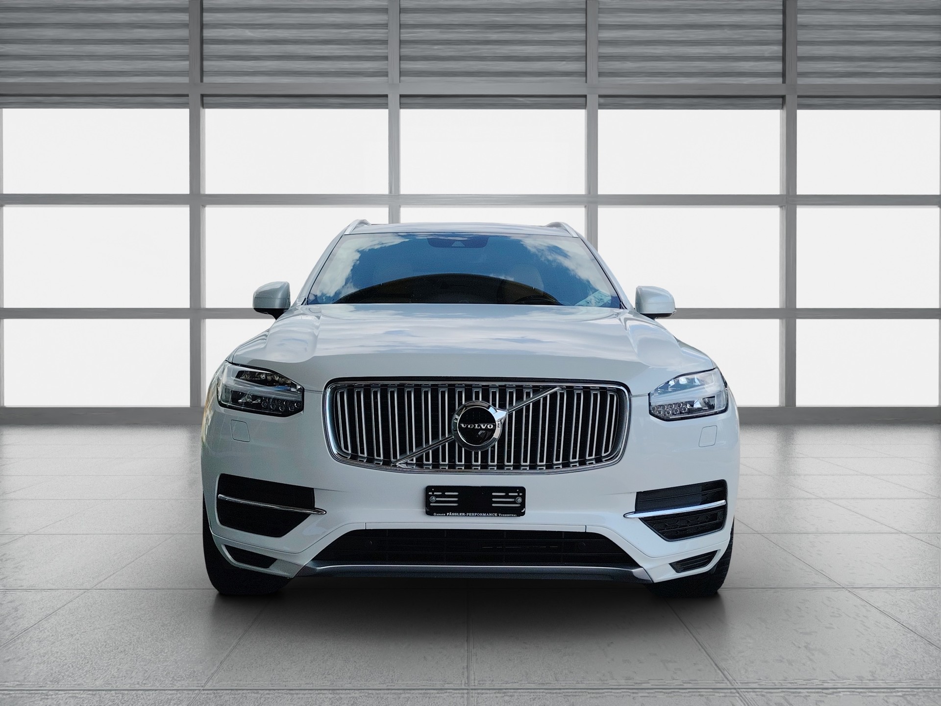 VOLVO XC90 T8 AWD Momentum Geartronic Twin Engine-image-2