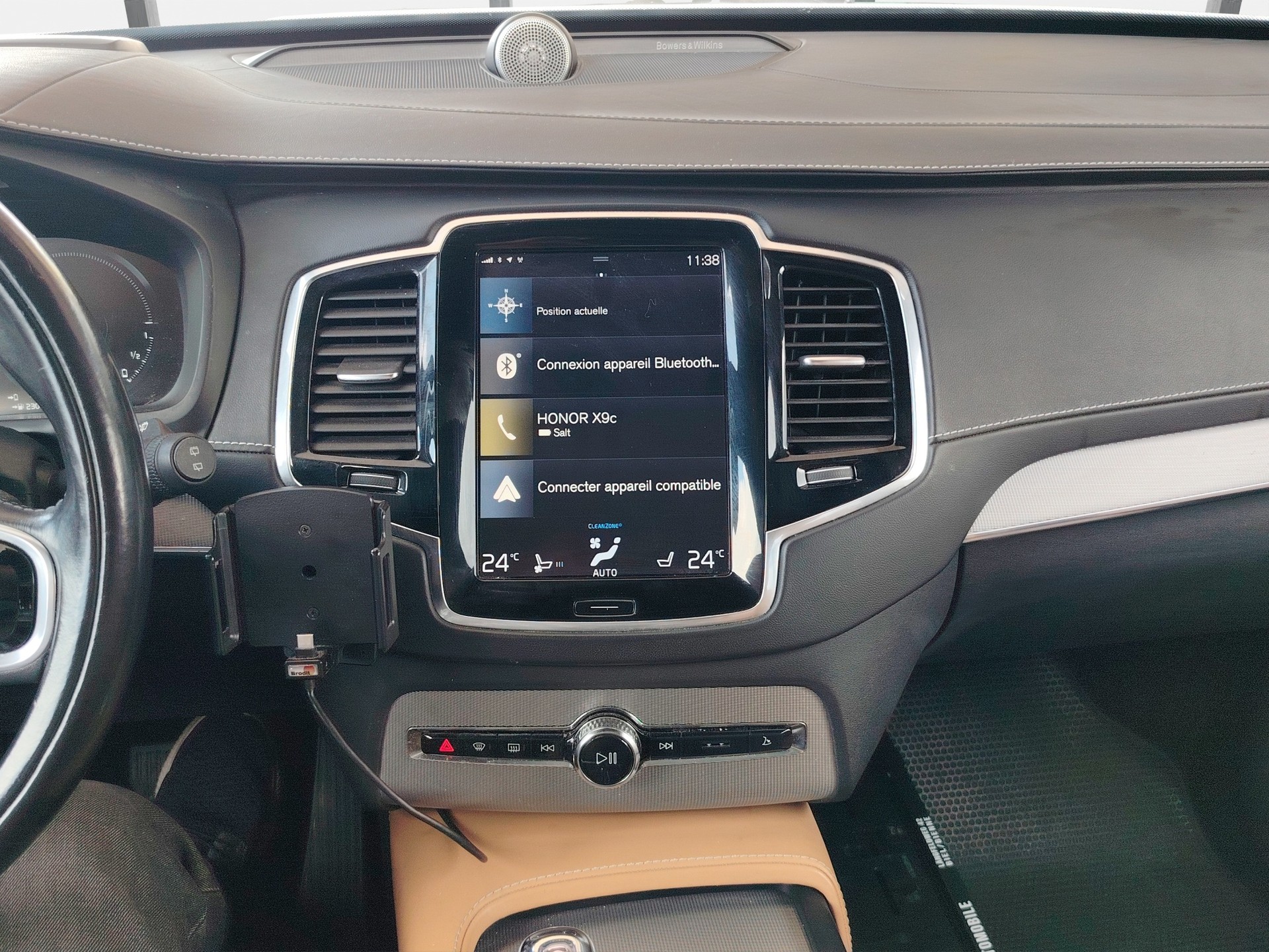 VOLVO XC90 T8 AWD Momentum Geartronic Twin Engine-image-12