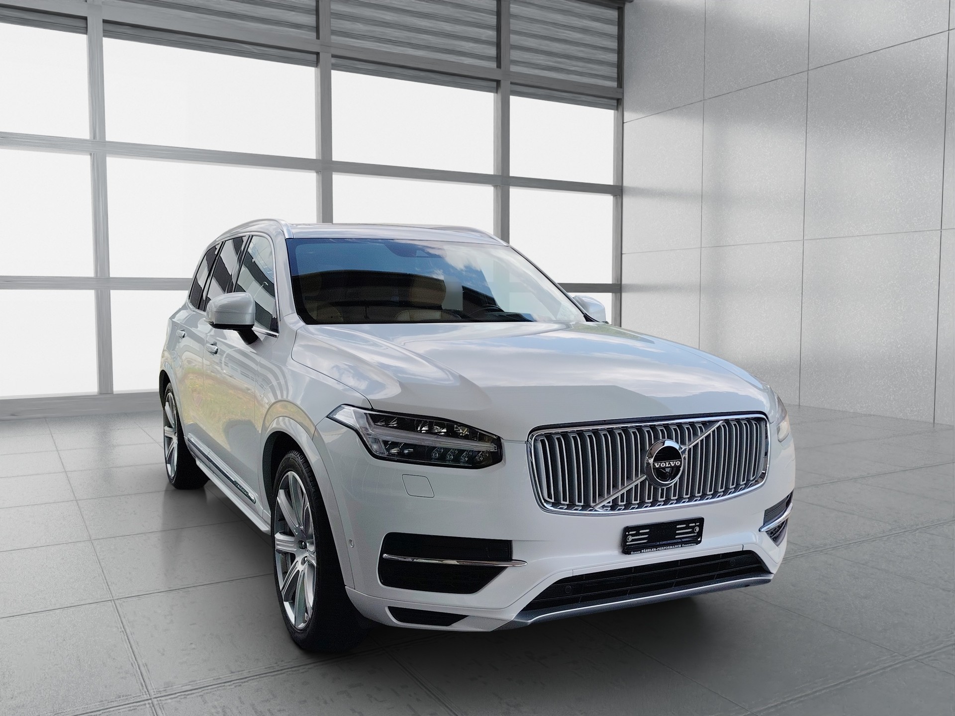 VOLVO XC90 T8 AWD Momentum Geartronic Twin Engine-image-1