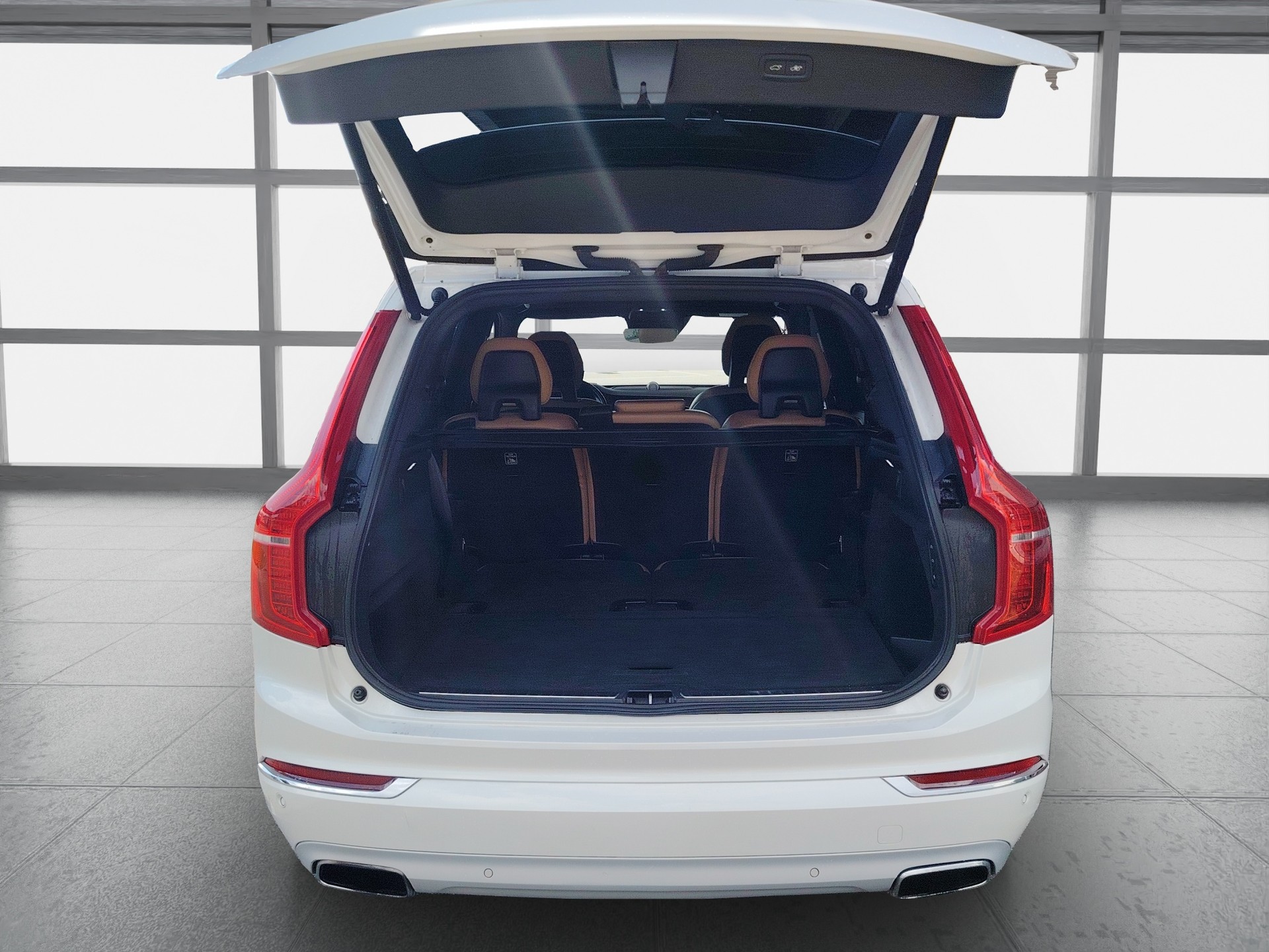 VOLVO XC90 T8 AWD Momentum Geartronic Twin Engine-image-14