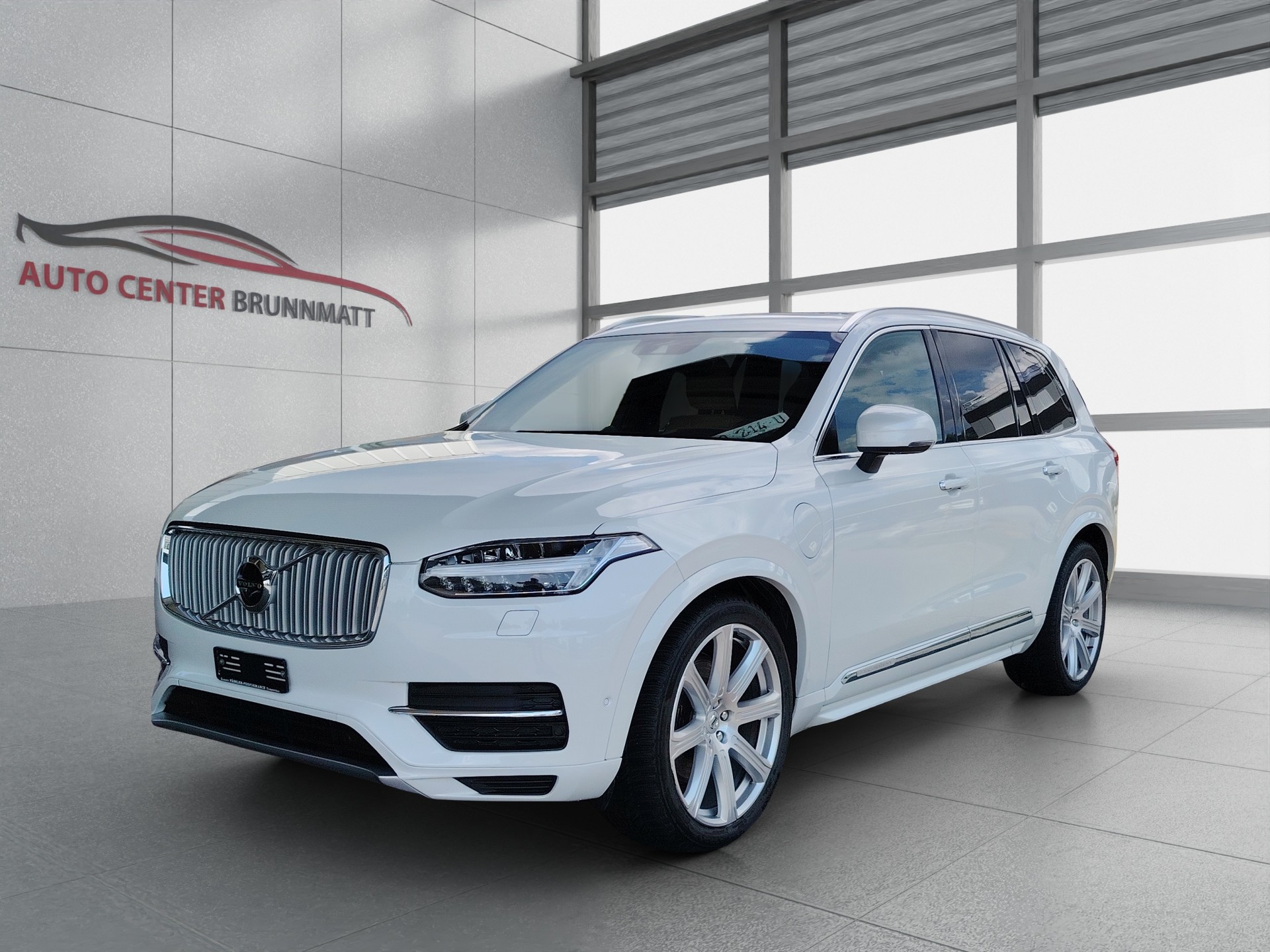 VOLVO XC90 T8 AWD Momentum Geartronic Twin Engine-image-0