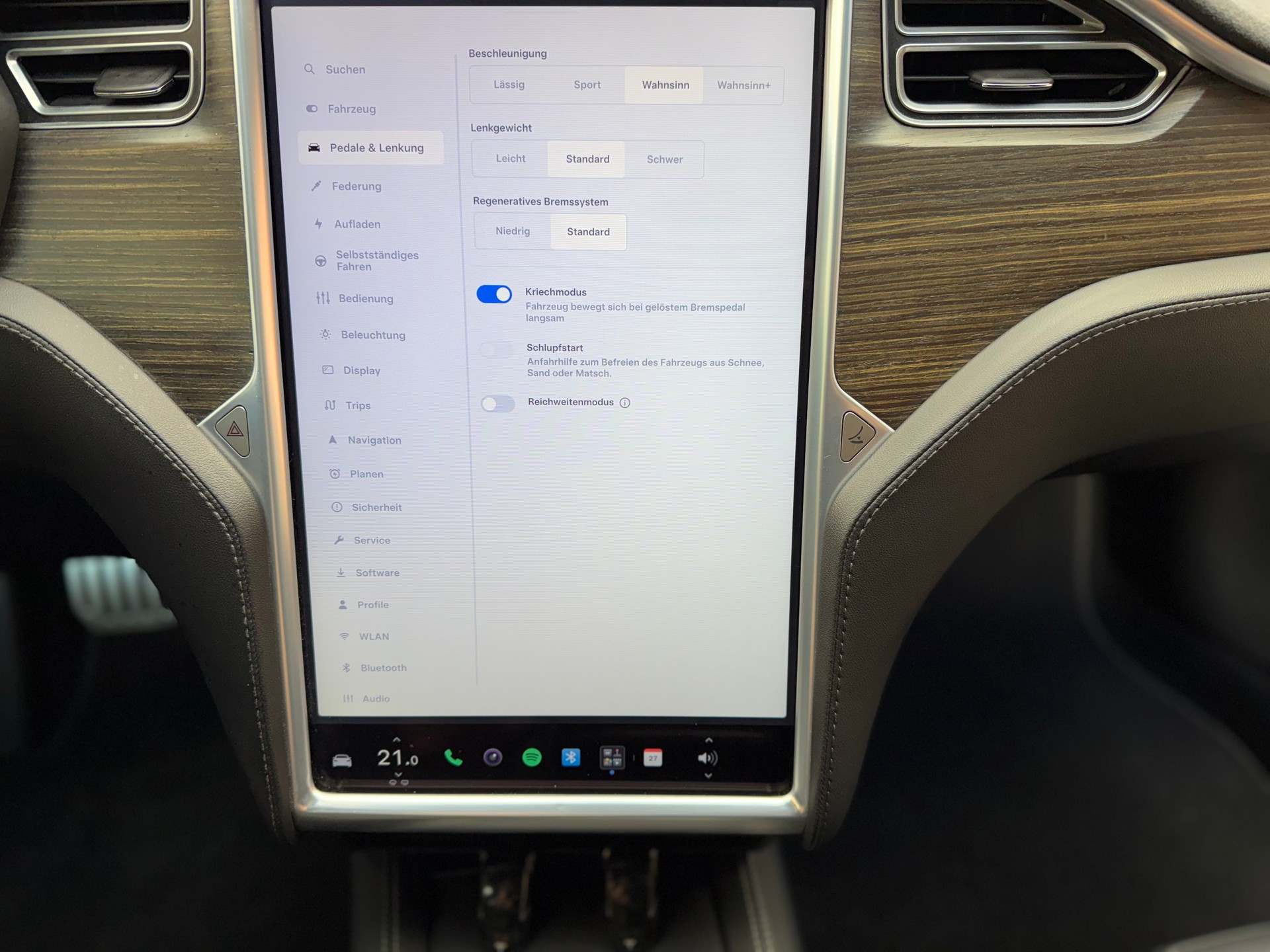 TESLA Model S 85 D Performance-image-20