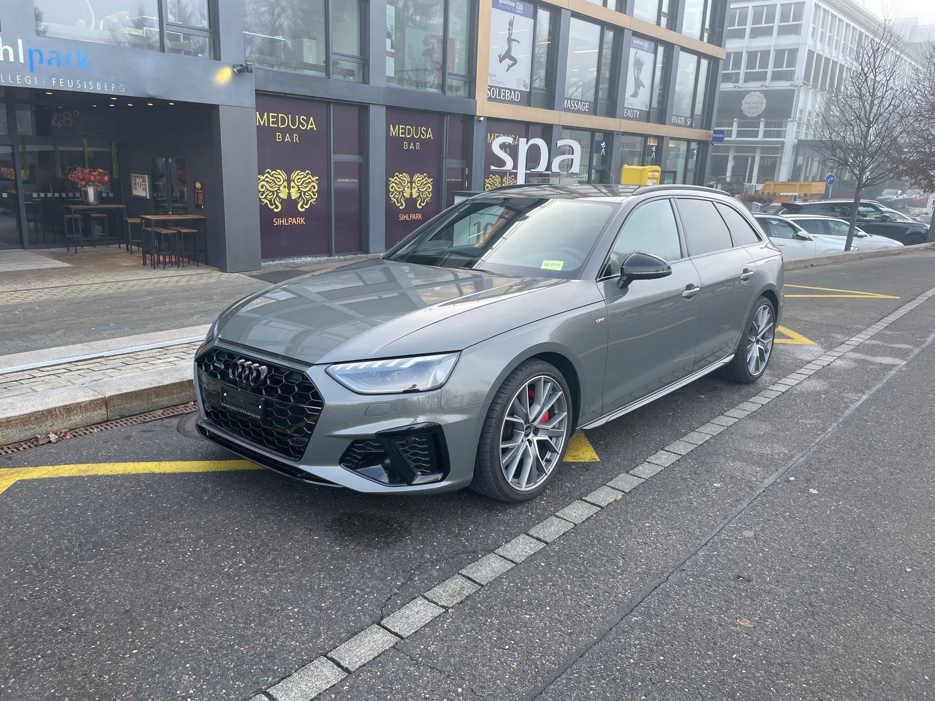 AUDI A4 Avant 45 TFSI S line S-tronic quattro Competition Edition Plus-image-0