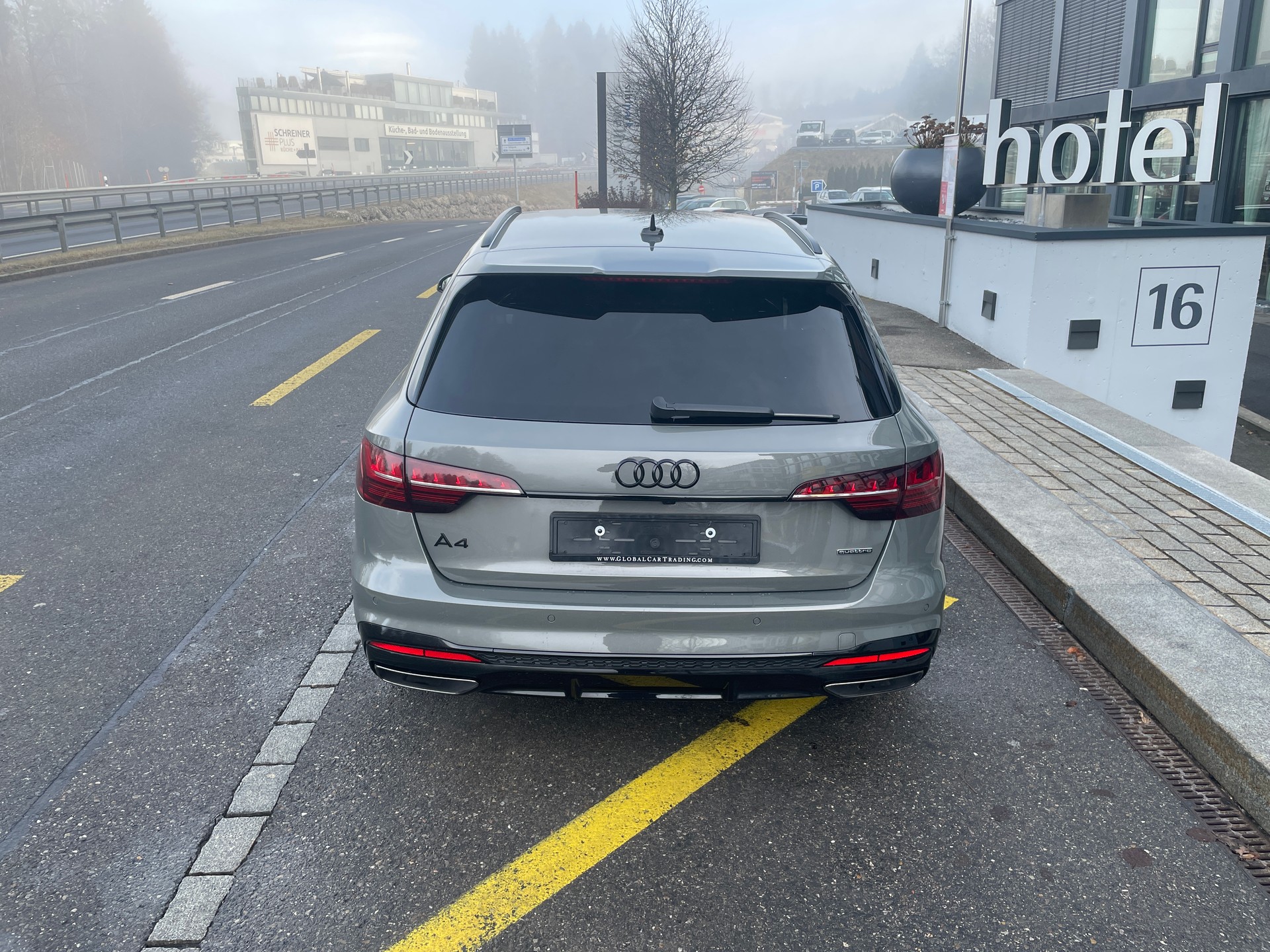 AUDI A4 Avant 45 TFSI S line S-tronic quattro Competition Edition Plus-image-5