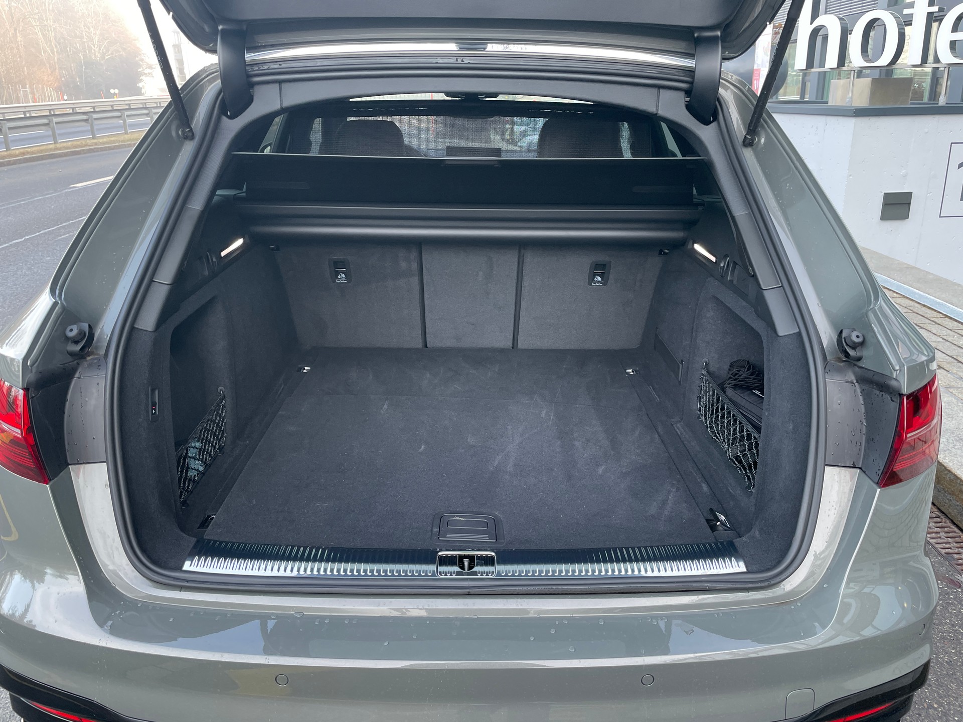 AUDI A4 Avant 45 TFSI S line S-tronic quattro Competition Edition Plus-image-7