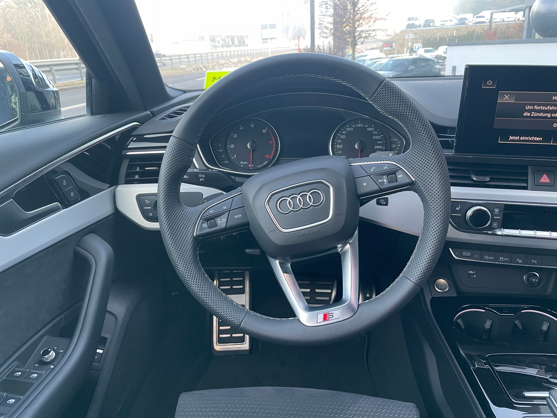 AUDI A4 Avant 45 TFSI S line S-tronic quattro Competition Edition Plus-image-18