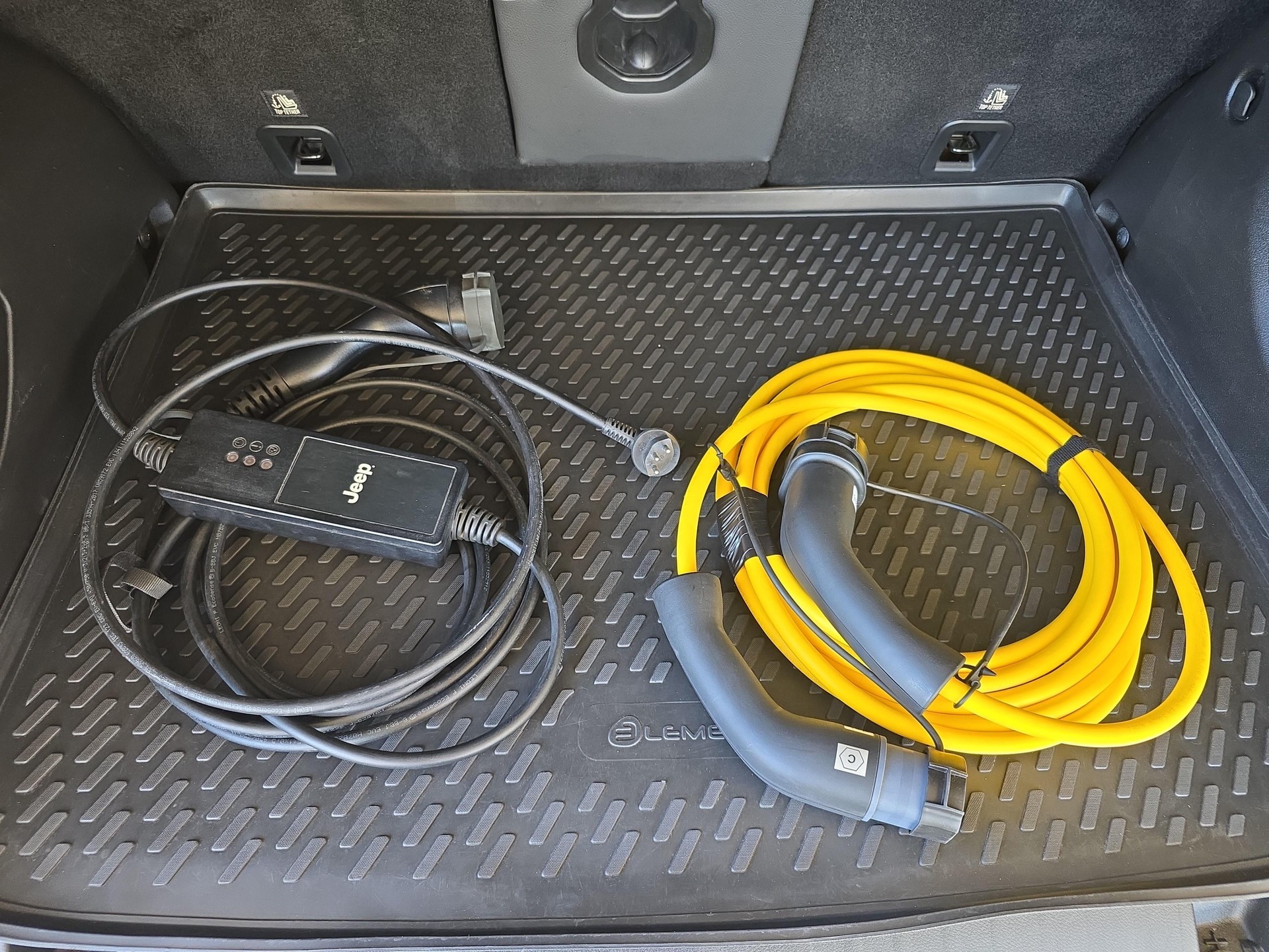 JEEP Renegade 1.3 S 4xe-image-17