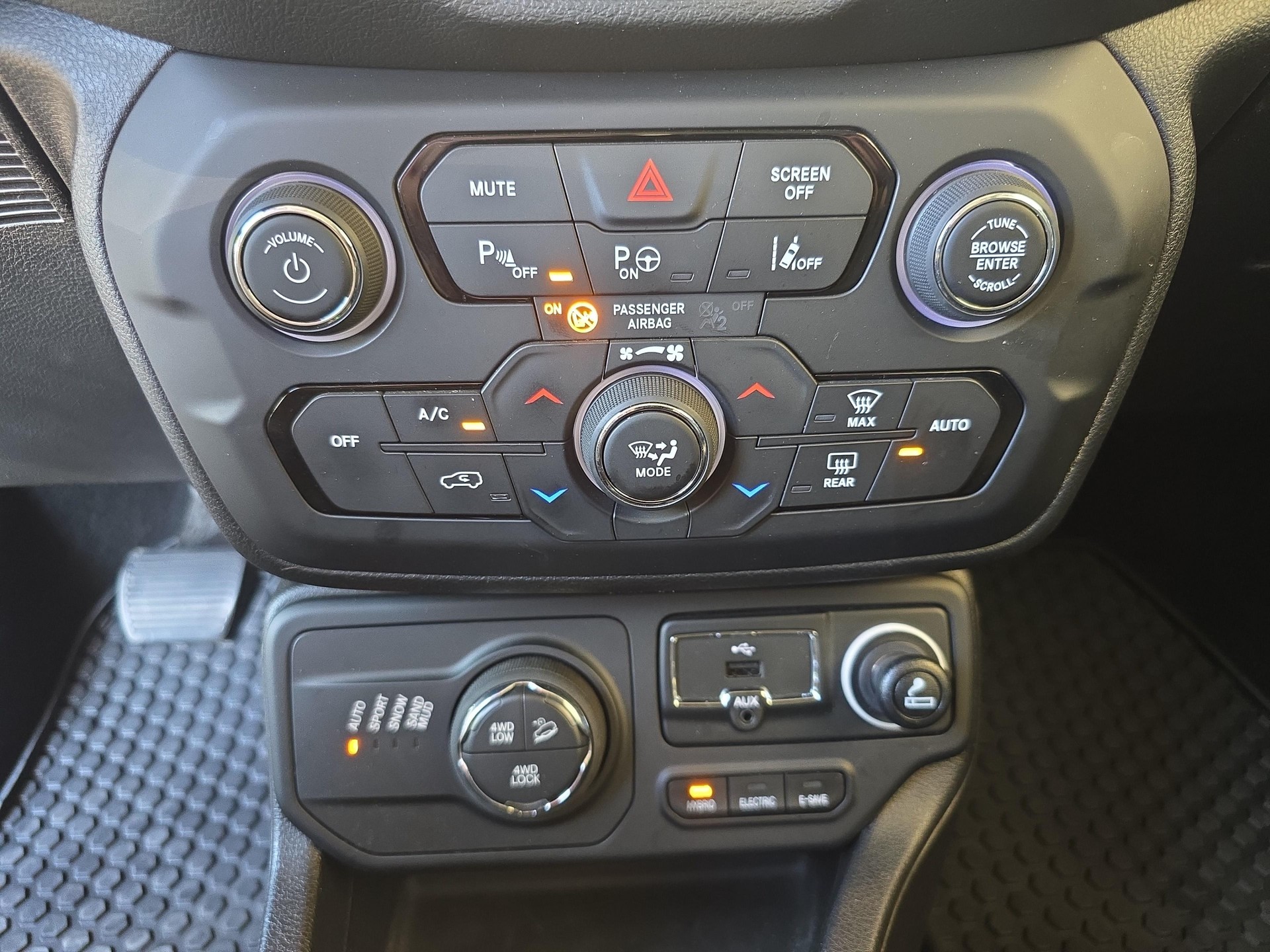 JEEP Renegade 1.3 S 4xe / ab 3,9% Leasing bei Abschluss einer Protect Autoversicherung-image-16