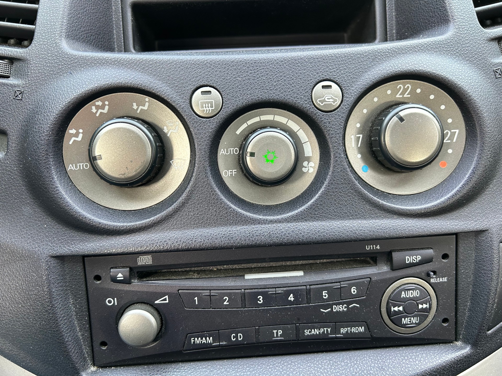 MITSUBISHI Grandis 2.4 16V Invite-image-5