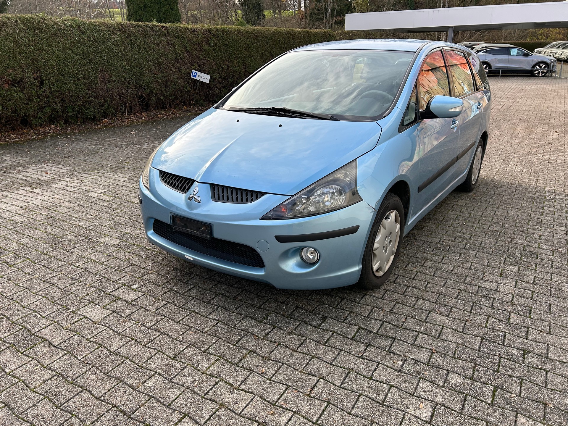 MITSUBISHI Grandis 2.4 16V Invite-image-1