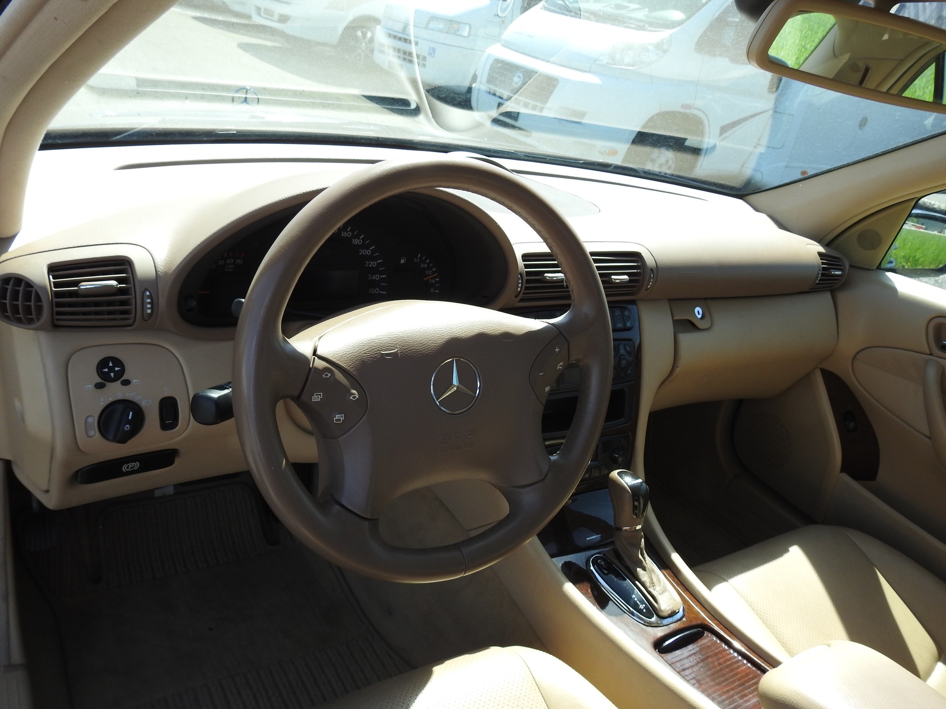 MERCEDES-BENZ C 320 Elégance Automatic-image-11