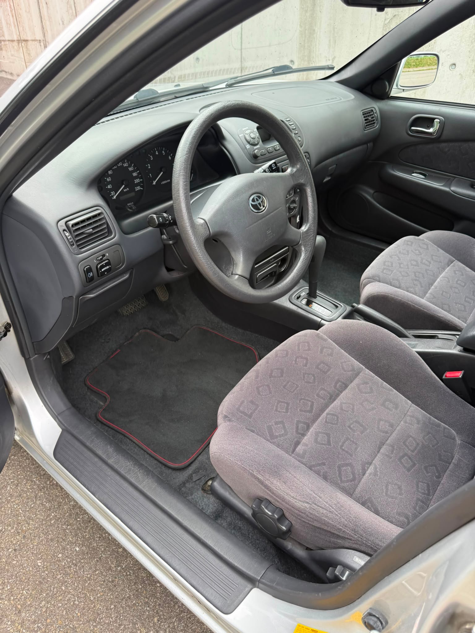 TOYOTA Corolla 1.6 Linea Sol plus-image-7