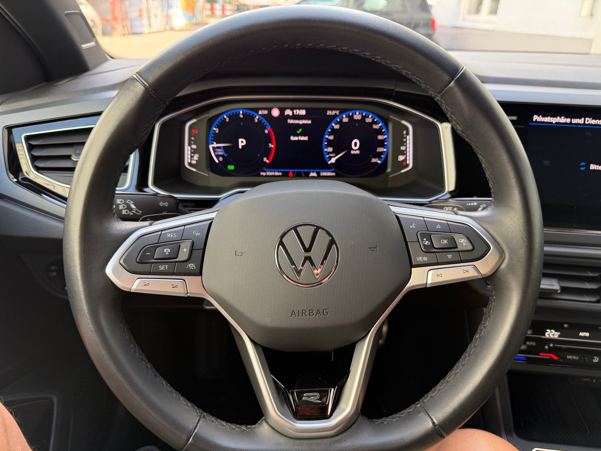 VW Polo 1.0 TSI R-Line DSG-image-13