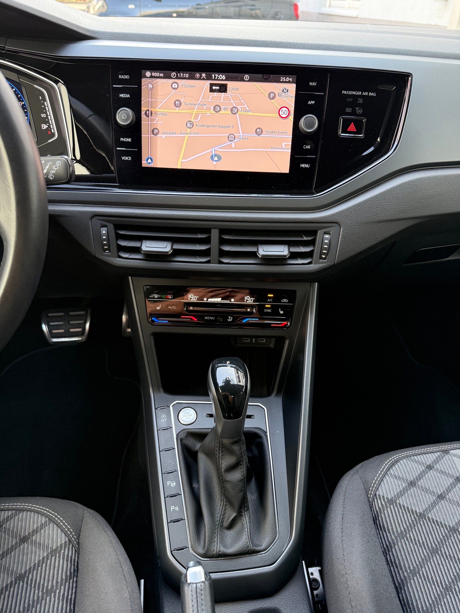VW Polo 1.0 TSI R-Line DSG-image-10