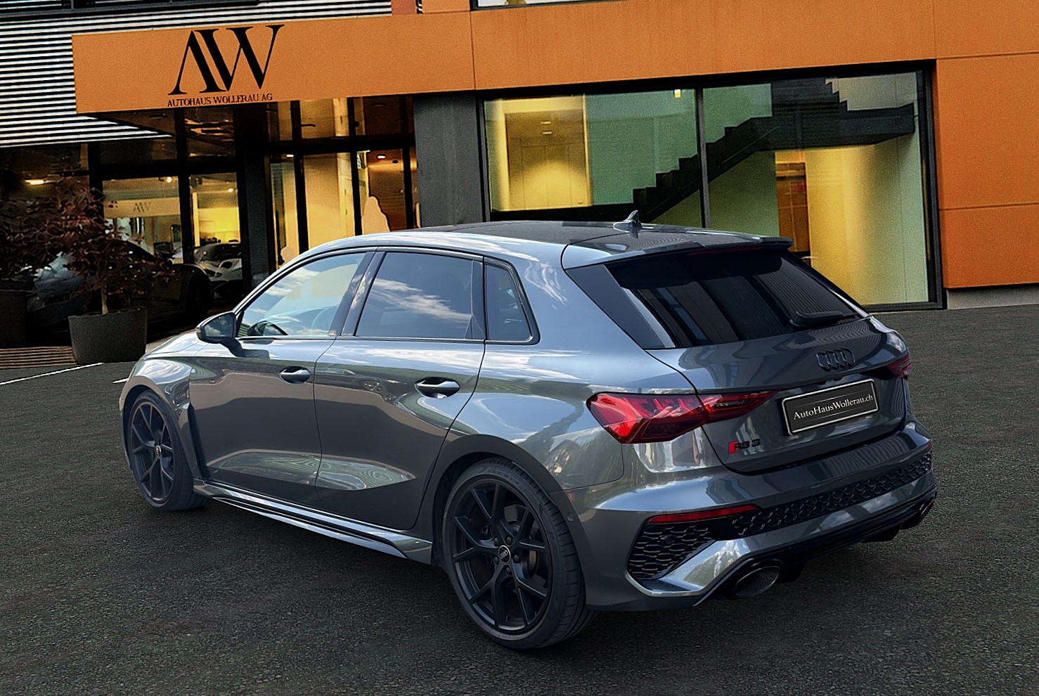 AUDI RS3 Sportback 2.5 TFSI quattro S-Tronic-image-3
