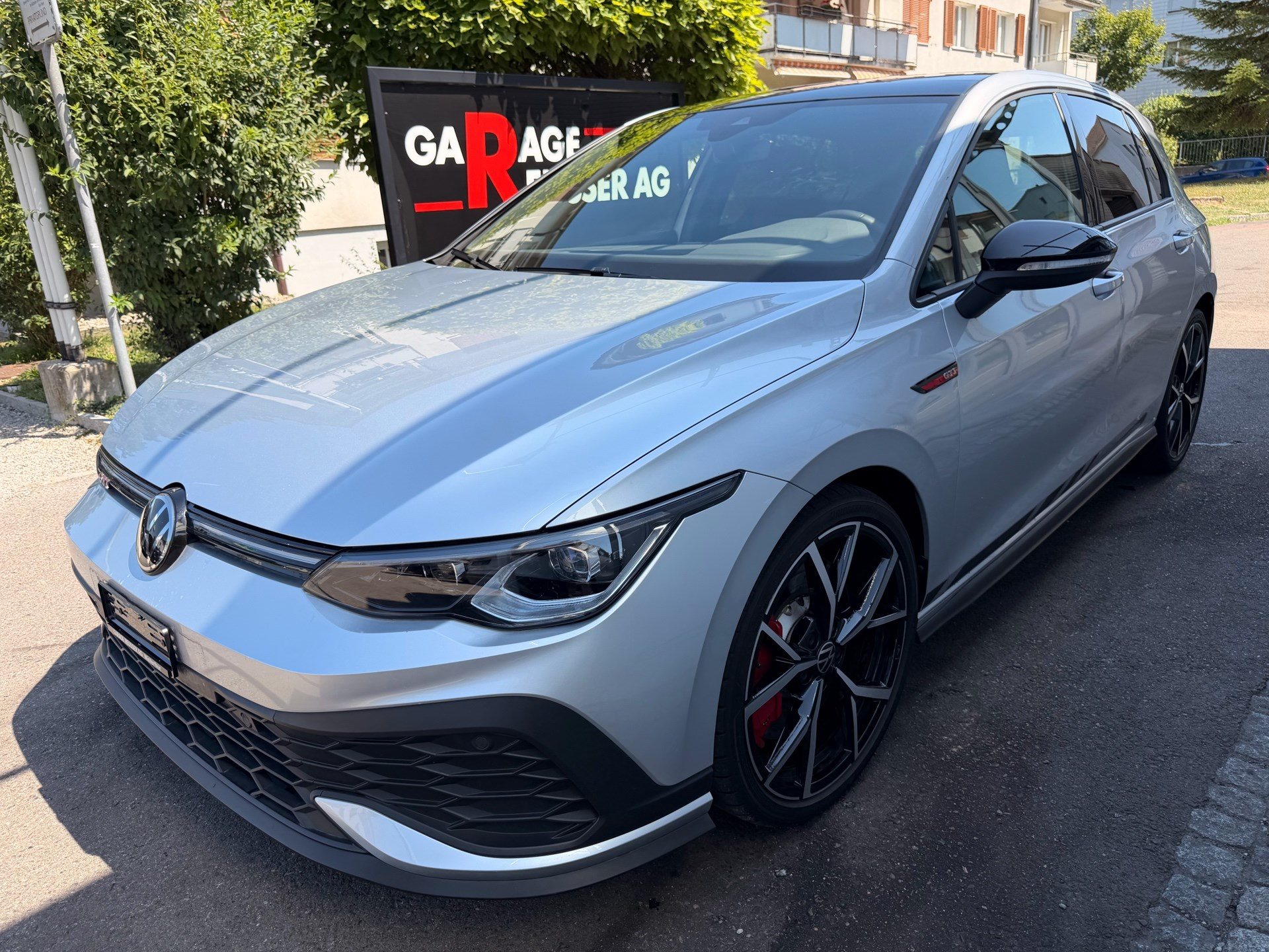 VW Golf GTI Clubsport *** BLACK STYLE MIT AKRAPOVIC SPORTAUSPUFF ***-image-0