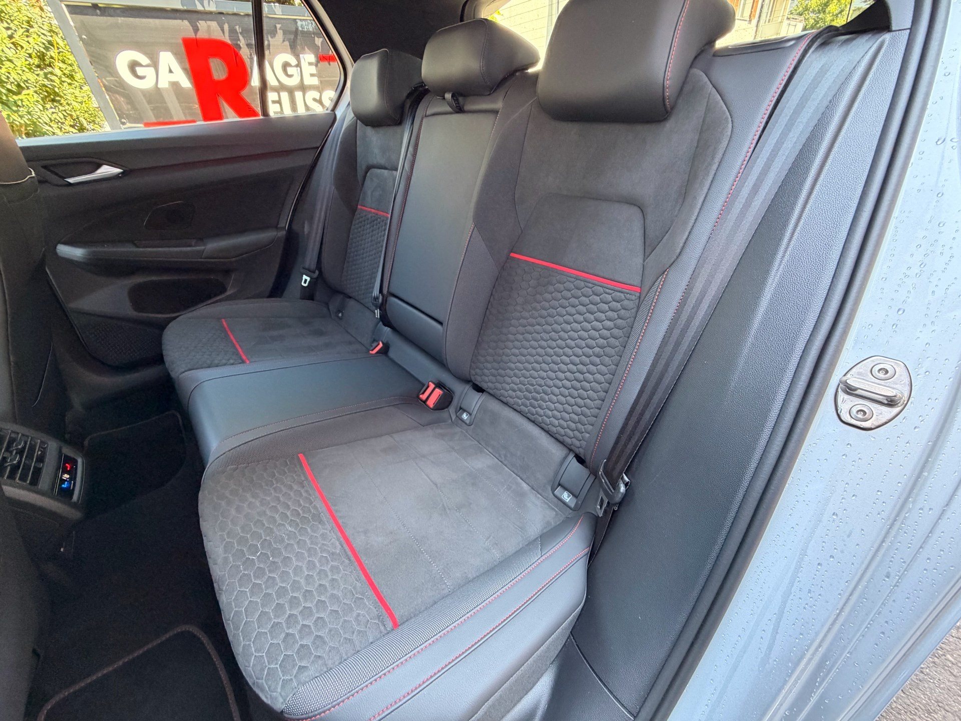 VW Golf GTI Clubsport *** BLACK STYLE MIT AKRAPOVIC SPORTAUSPUFF ***-image-24