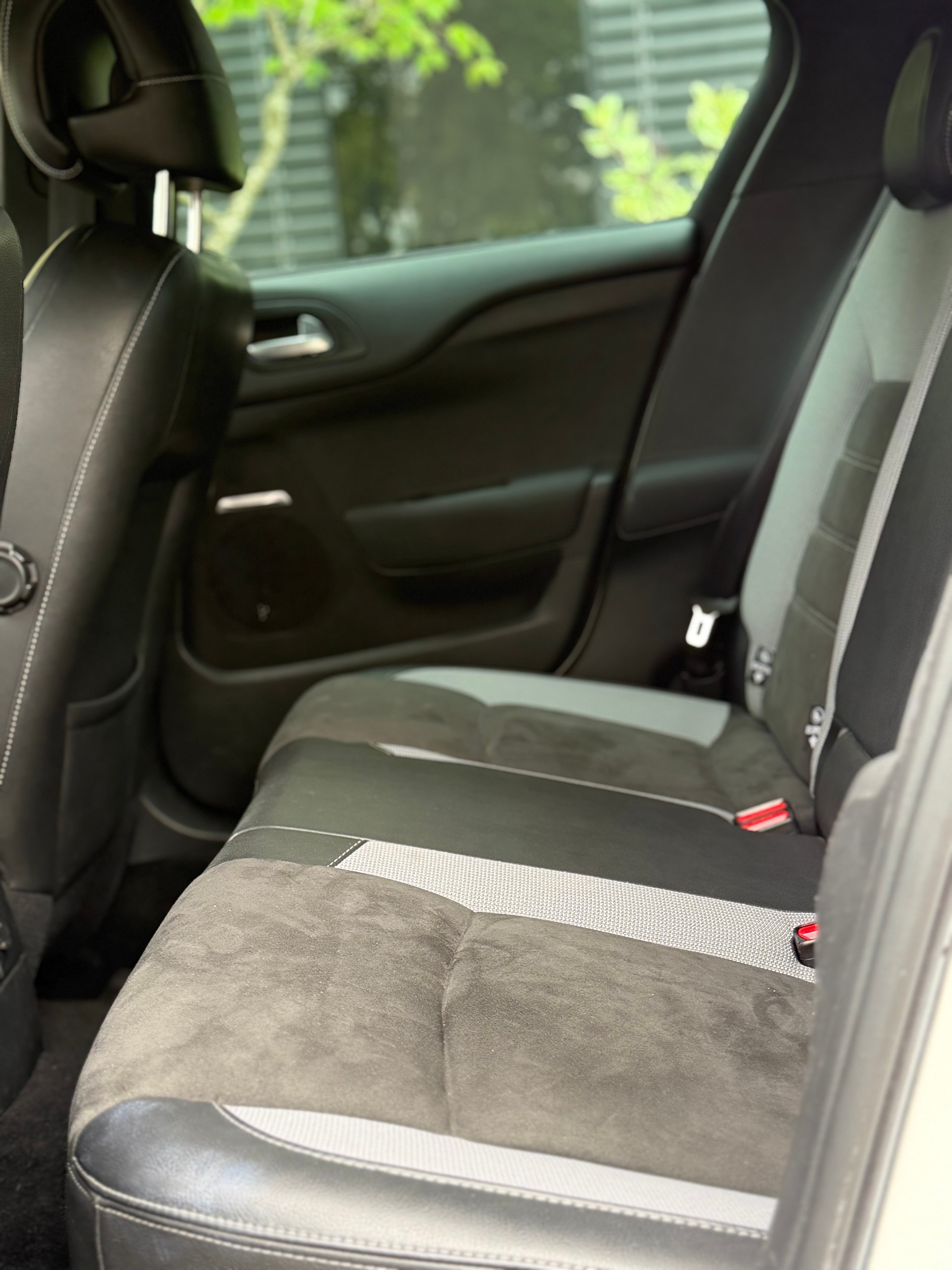 DS AUTOMOBILES DS 4 1.6 BlueHDi SO Chic Automatic-image-7