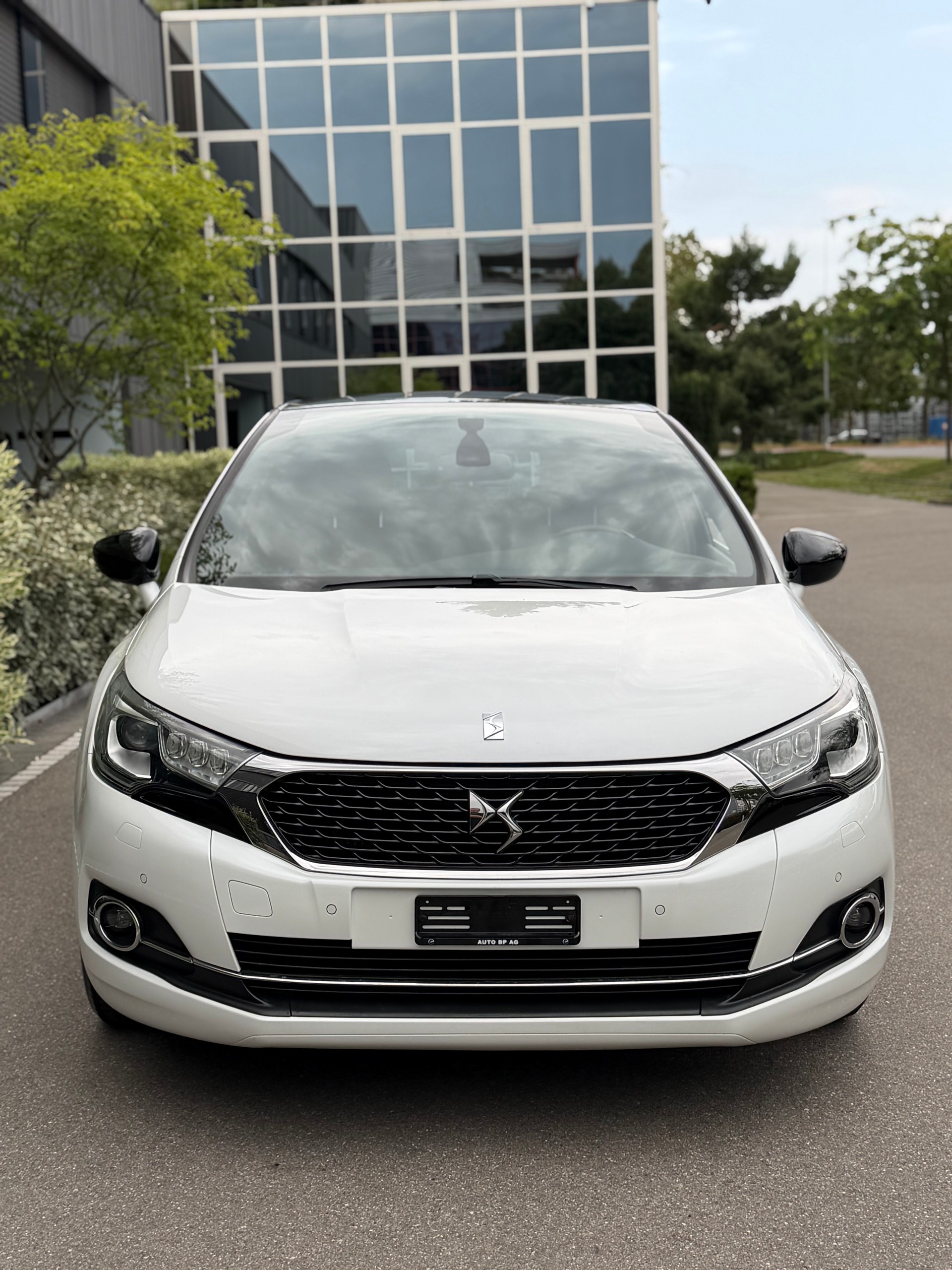 DS AUTOMOBILES DS 4 1.6 BlueHDi SO Chic Automatic-image-1