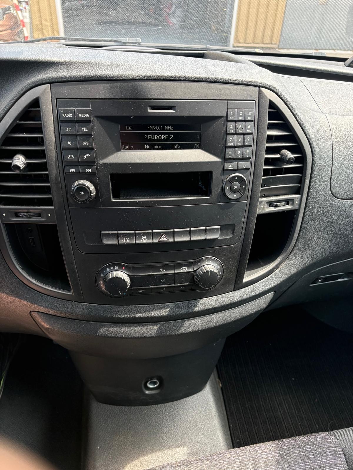 MERCEDES-BENZ Vito 114 BlueTEC L 7G-Tronic Euro 6-image-4