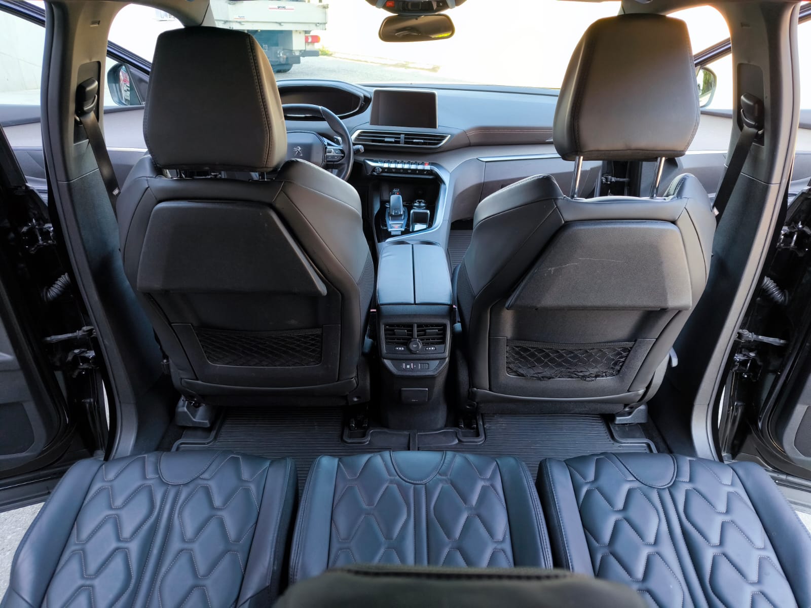 PEUGEOT 5008 2.0 BlueHDi GT EAT-image-8